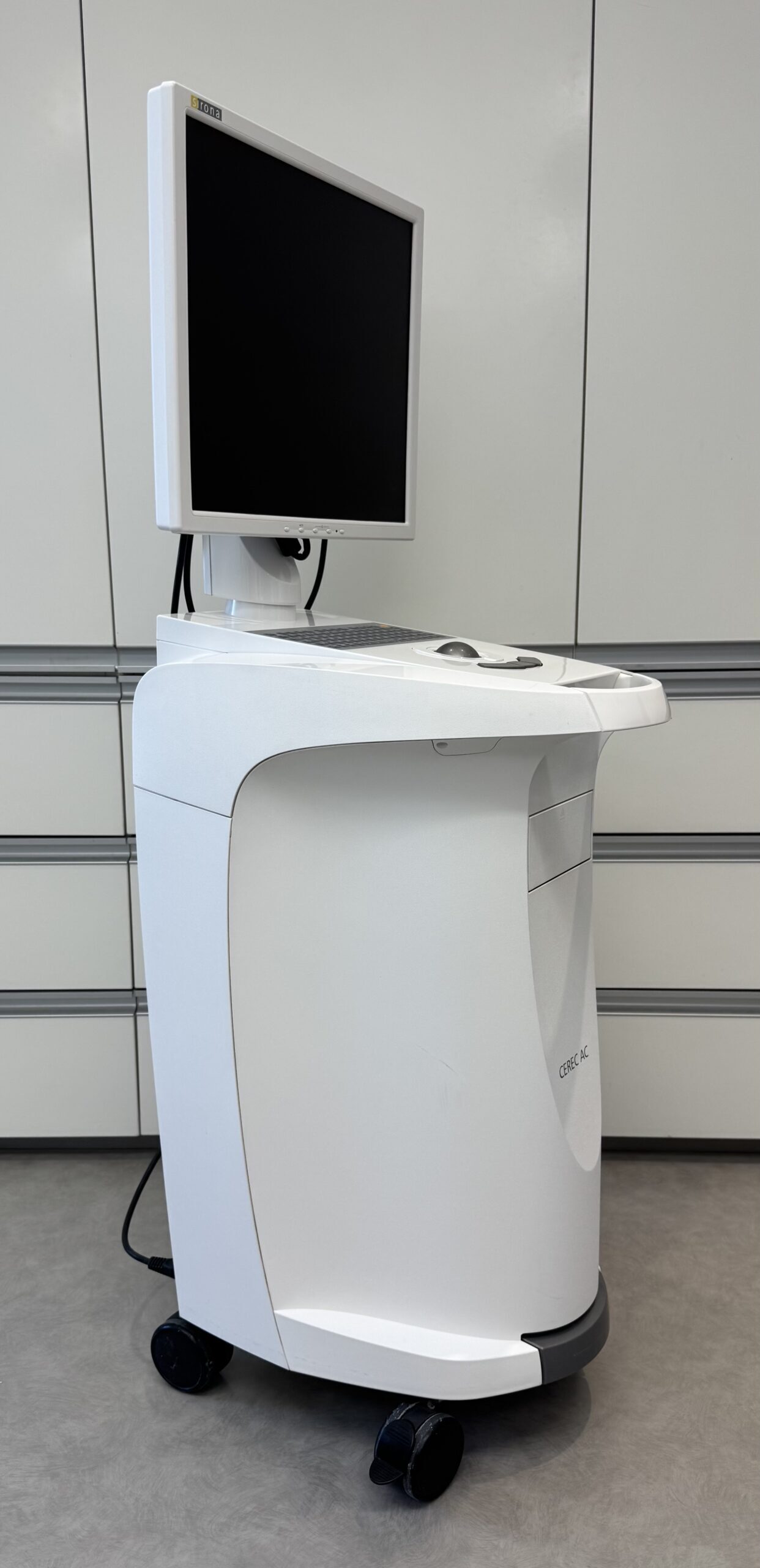 Sirona Cerec AC Omnicam – Intraoralscanner – SW 5.13 – Windows 10 – Funkmodule – Kalibirereinheit | 354817