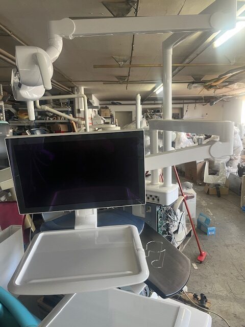 Dentsply Sirona (Sinius) Teneo Bildschirm Behandlungseinheit Komplett mit Tray | 344295