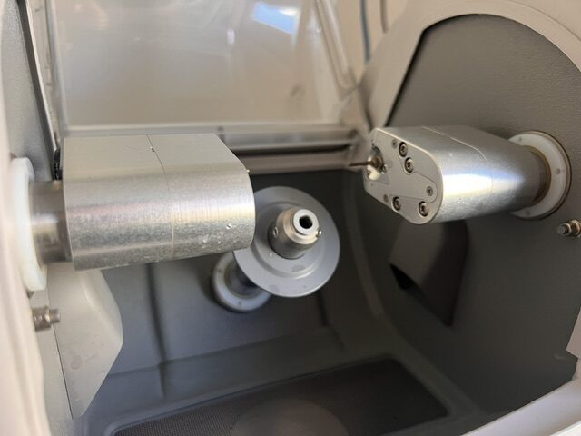 Sirona CEREC MC X Fräs- und Schleifeinheit – neuwertig | 344734
