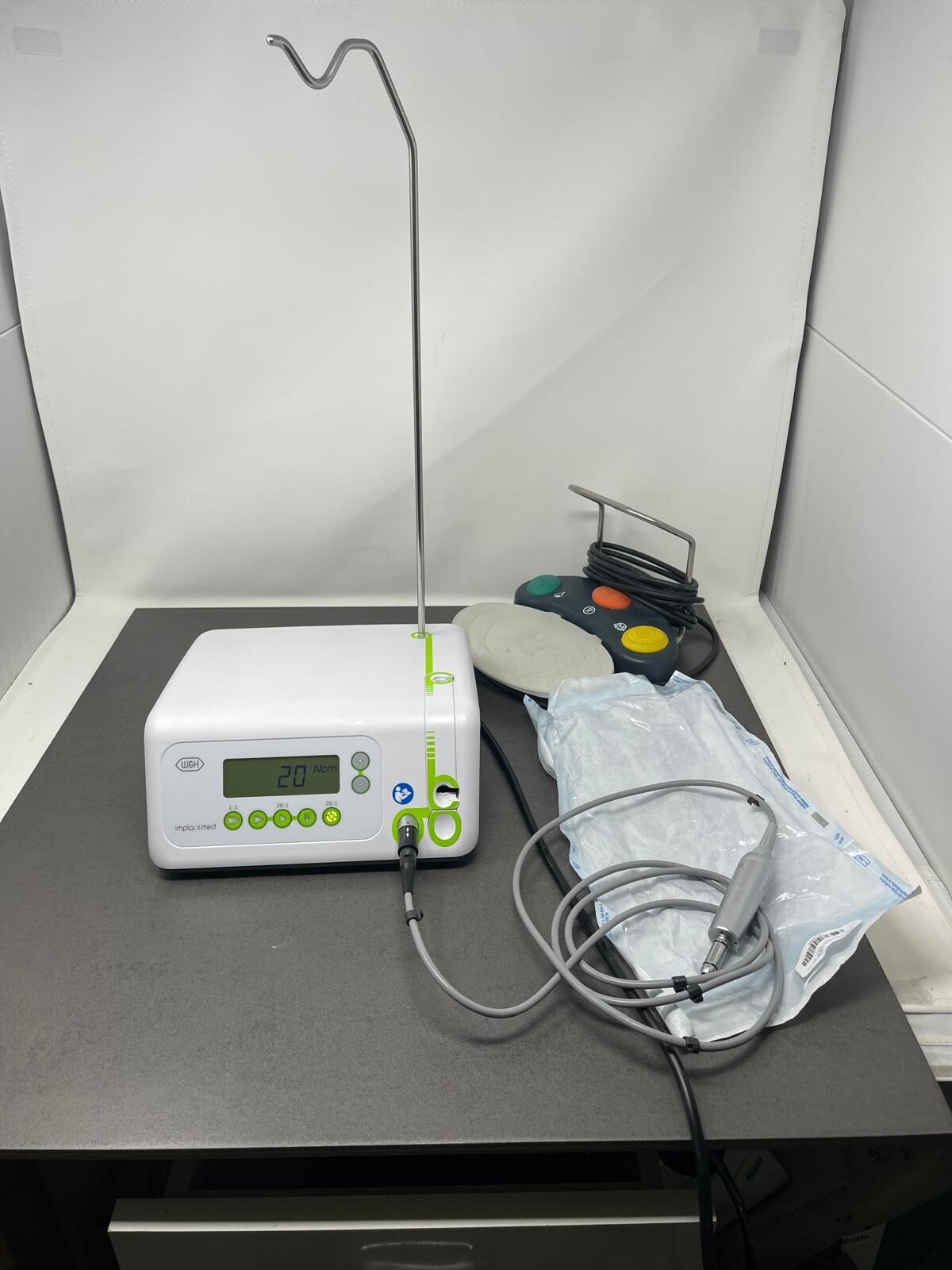W&H Implantmed SI-923 Chirurgiegerät Implantgerät | 354749