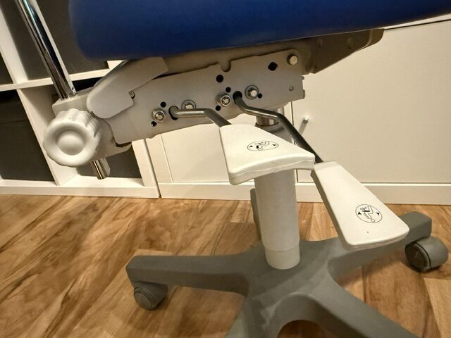 Planmeca (Zahn)Arztstuhl / Praxisstuhl / Dentalstuhl Blau (Ausstellungsstück) | 345167