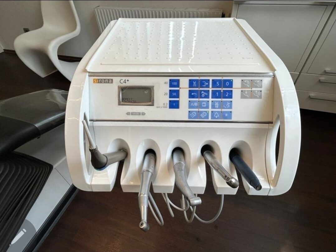 Sirona C4+ Behandlungseinheit – 2021 überholt – werkstattgeprüft | 376900