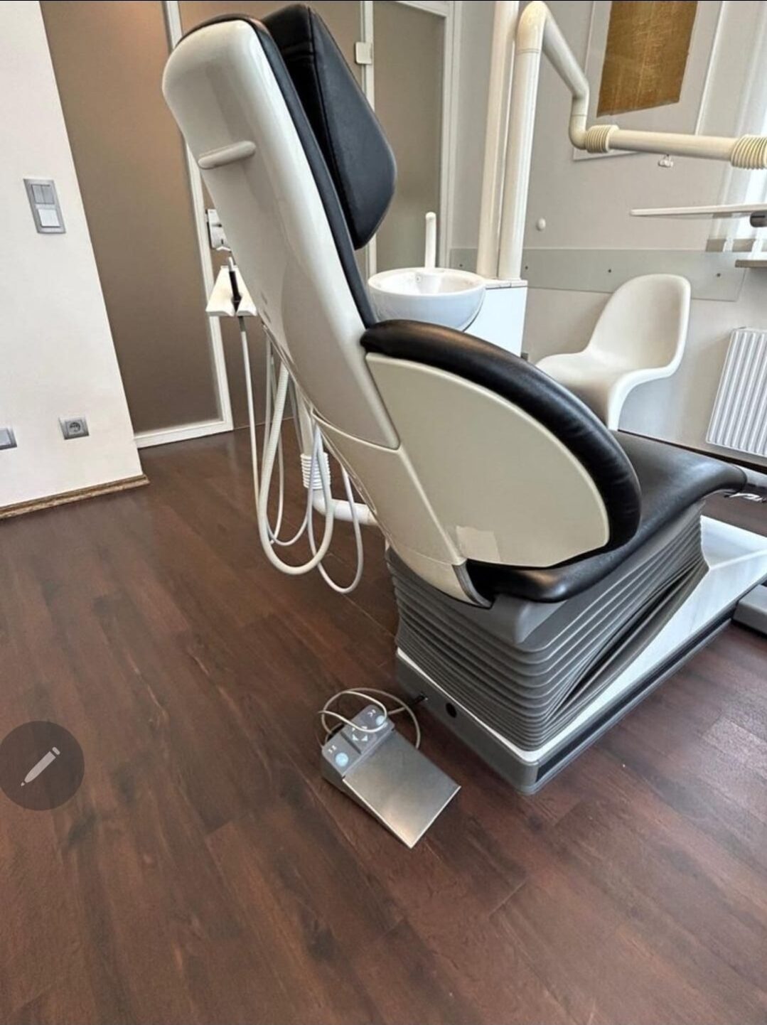 Sirona C4+ Behandlungseinheit – 2021 überholt – werkstattgeprüft | 376899