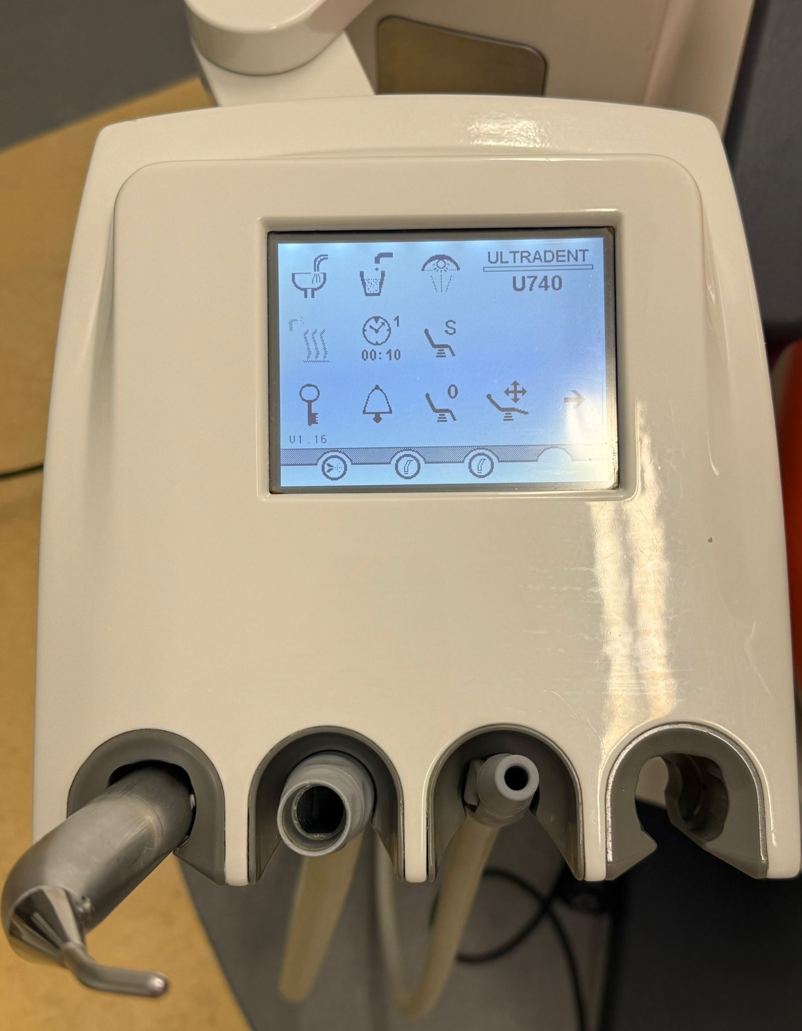 Ultradent 3000/4 voll funktionsfähig, bis jetzt in Gebrauch, neue Behandlungsleuchte | 376751