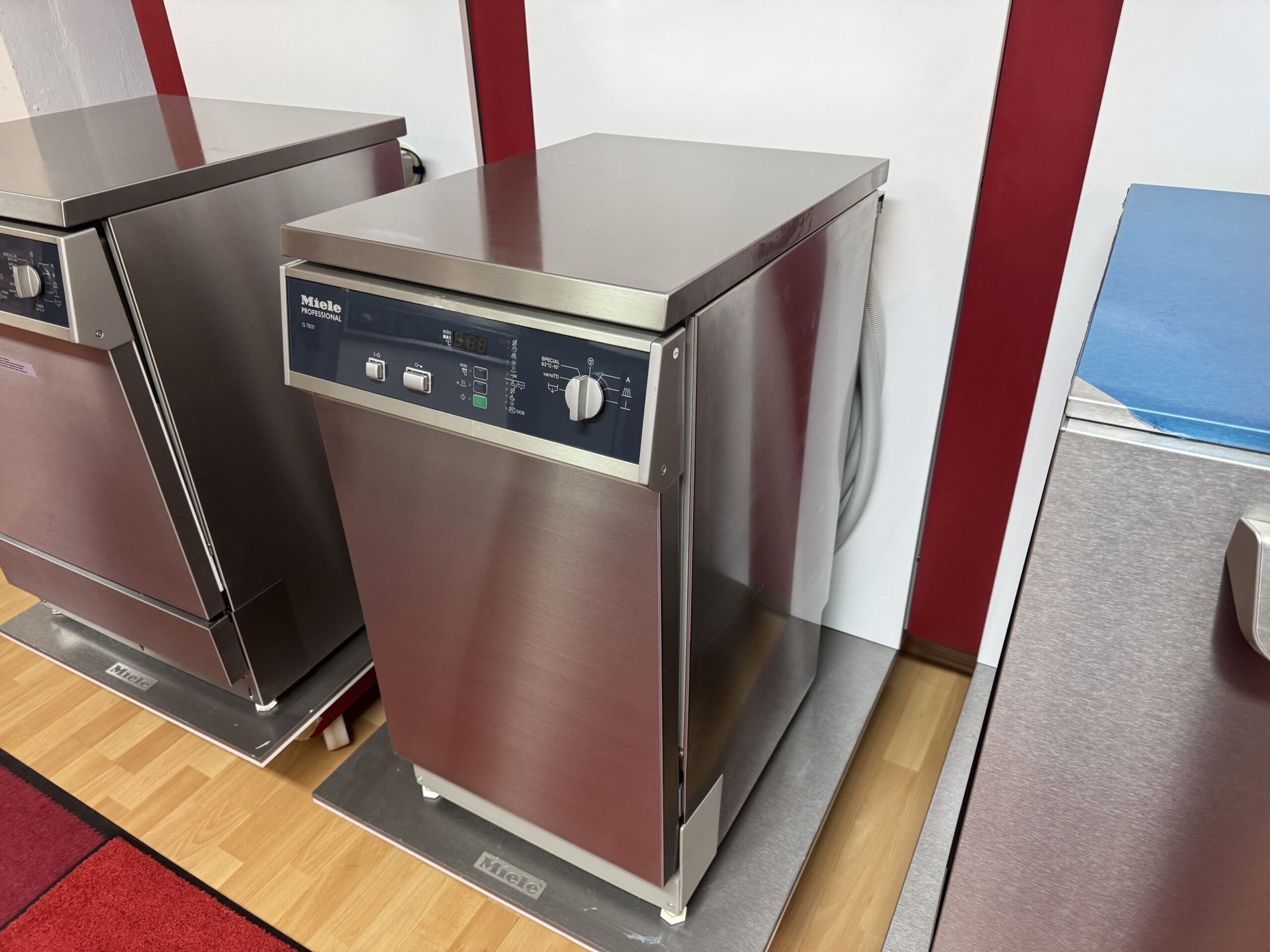 Miele G 7831 (45cm br.) Front Edelstahl, Thermodesinfektor RDG generalüberholt | 376509