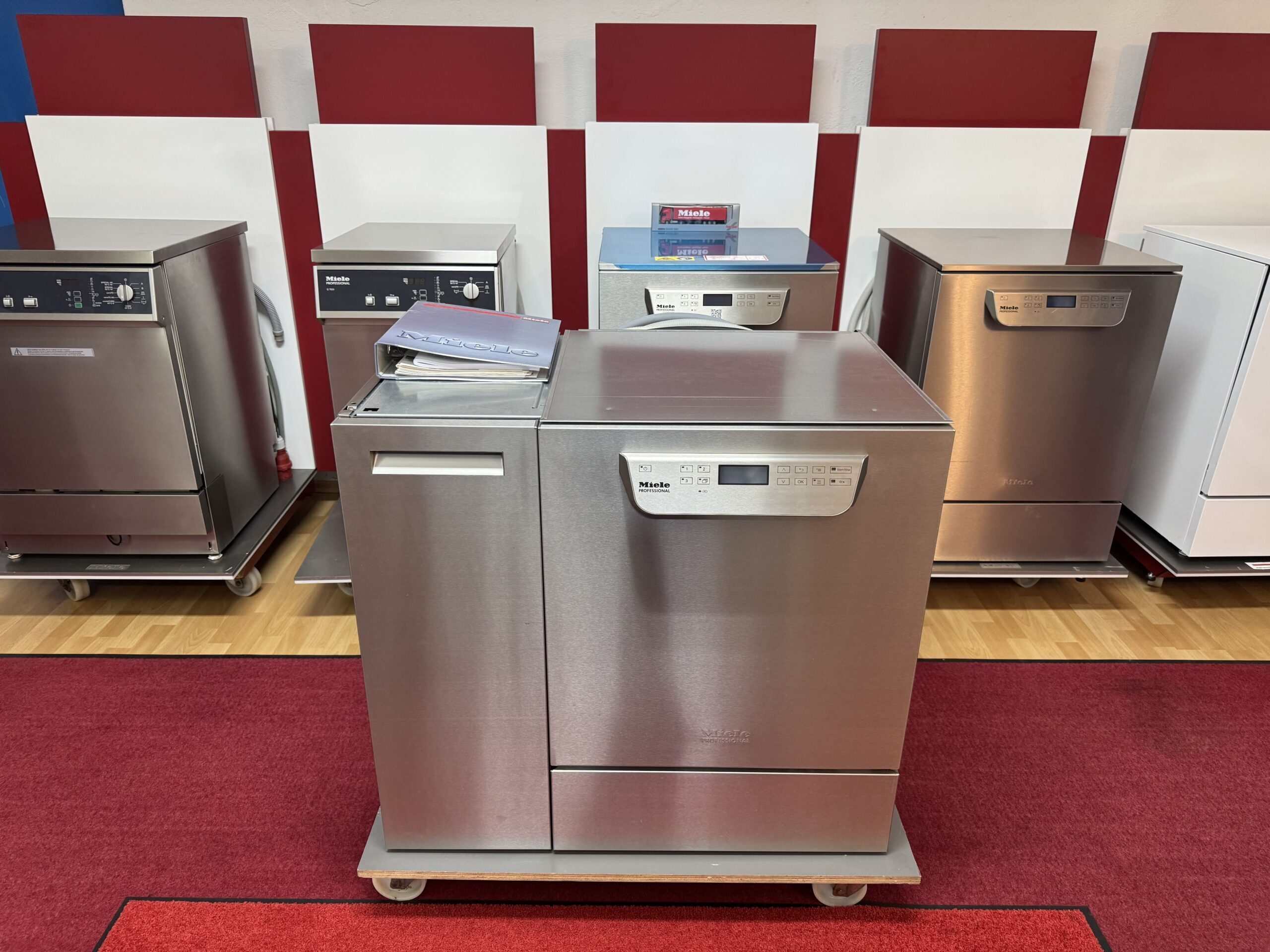 Miele PG 8582 CD Reinigung-Desinfektions-Gerät RDG, Thermo-Desinfektor mit 1034 Betriebsstunden | 376493