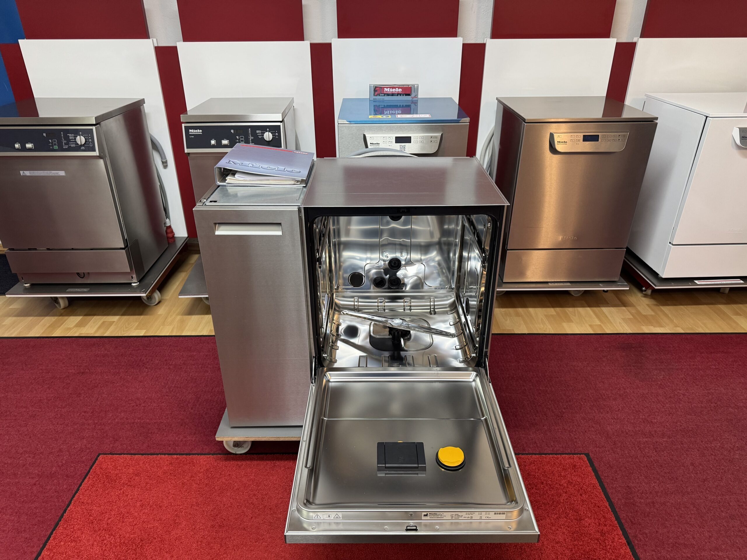 Miele PG 8582 CD Reinigung-Desinfektions-Gerät RDG, Thermo-Desinfektor mit 1034 Betriebsstunden | 376491