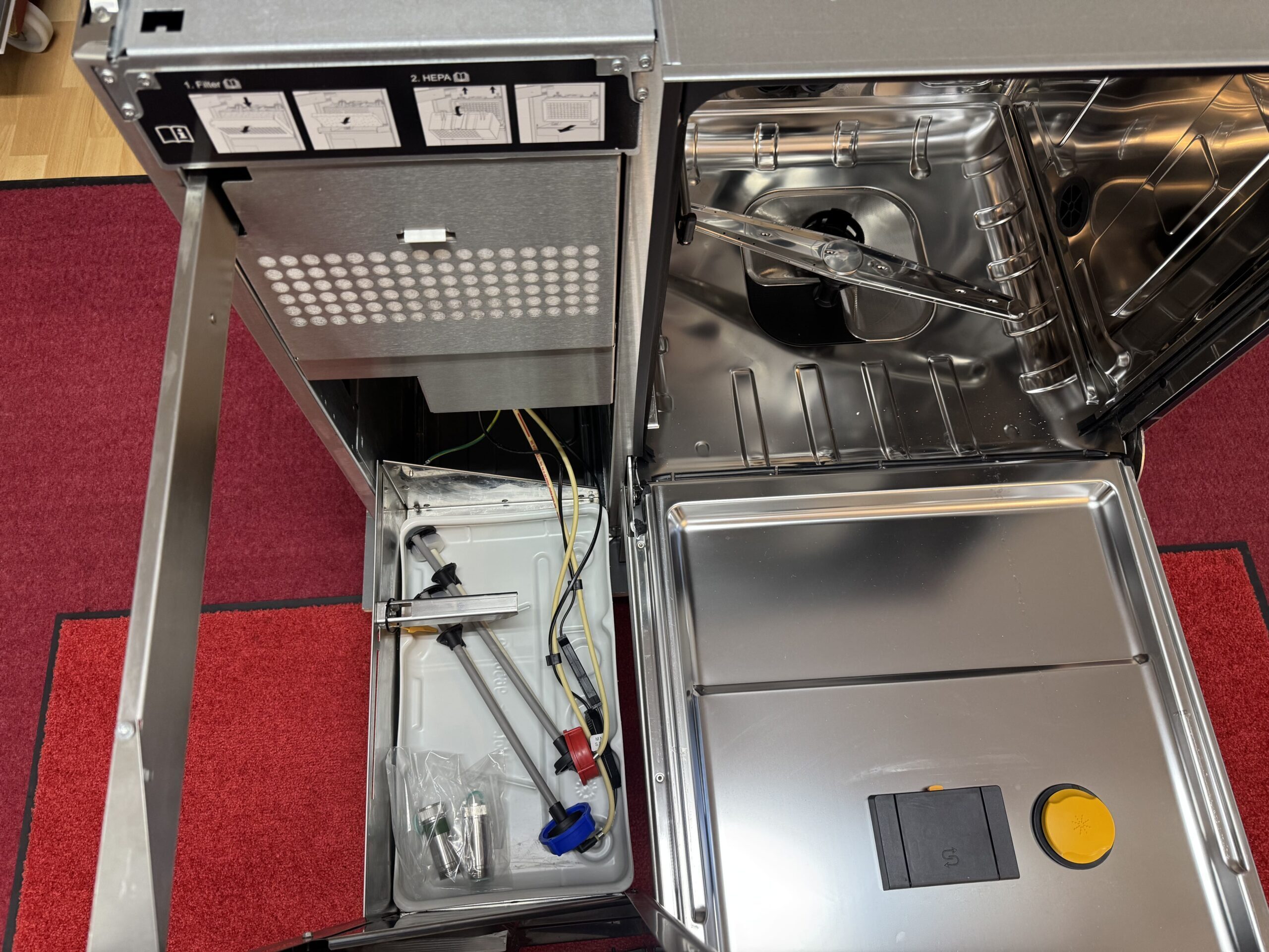 Miele PG 8582 CD Reinigung-Desinfektions-Gerät RDG, Thermo-Desinfektor mit 1034 Betriebsstunden | 376492