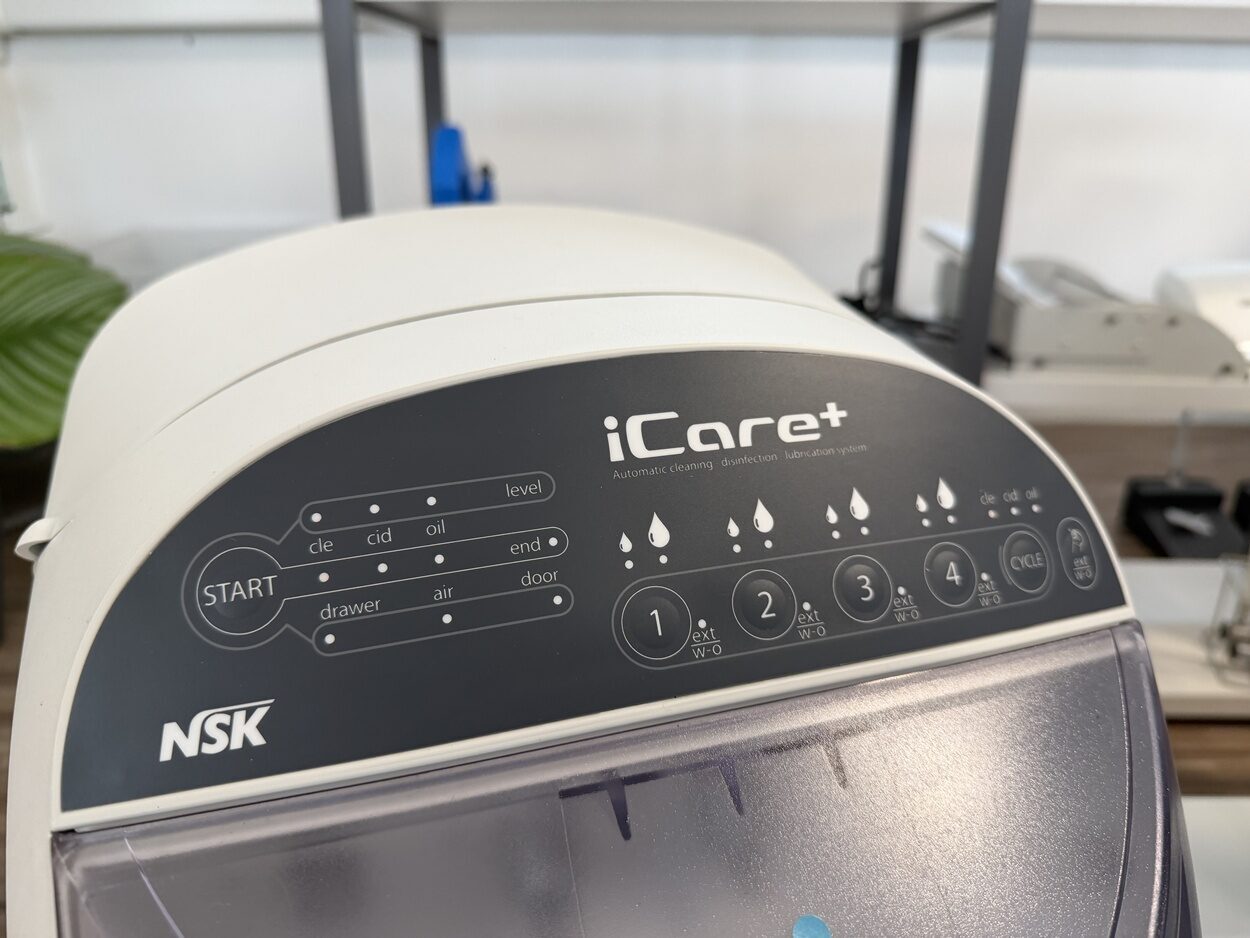 NSK iCare Plus Reinigungs- Pflege und Desinfektionsgerät Bj 2021 Hygienegerät | 376871