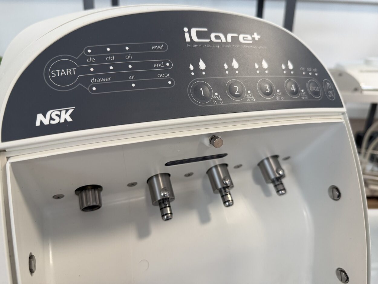 NSK iCare Plus Reinigungs- Pflege und Desinfektionsgerät Bj 2021 Hygienegerät | 376872
