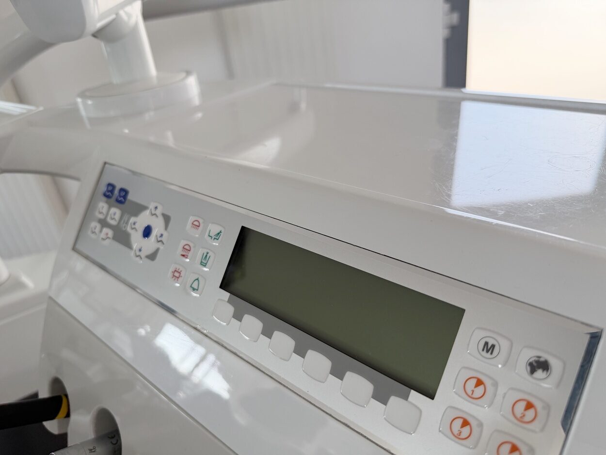 Kavo E70 T Behandlungseinheit Zahnarztstuhl refurbished | 376889