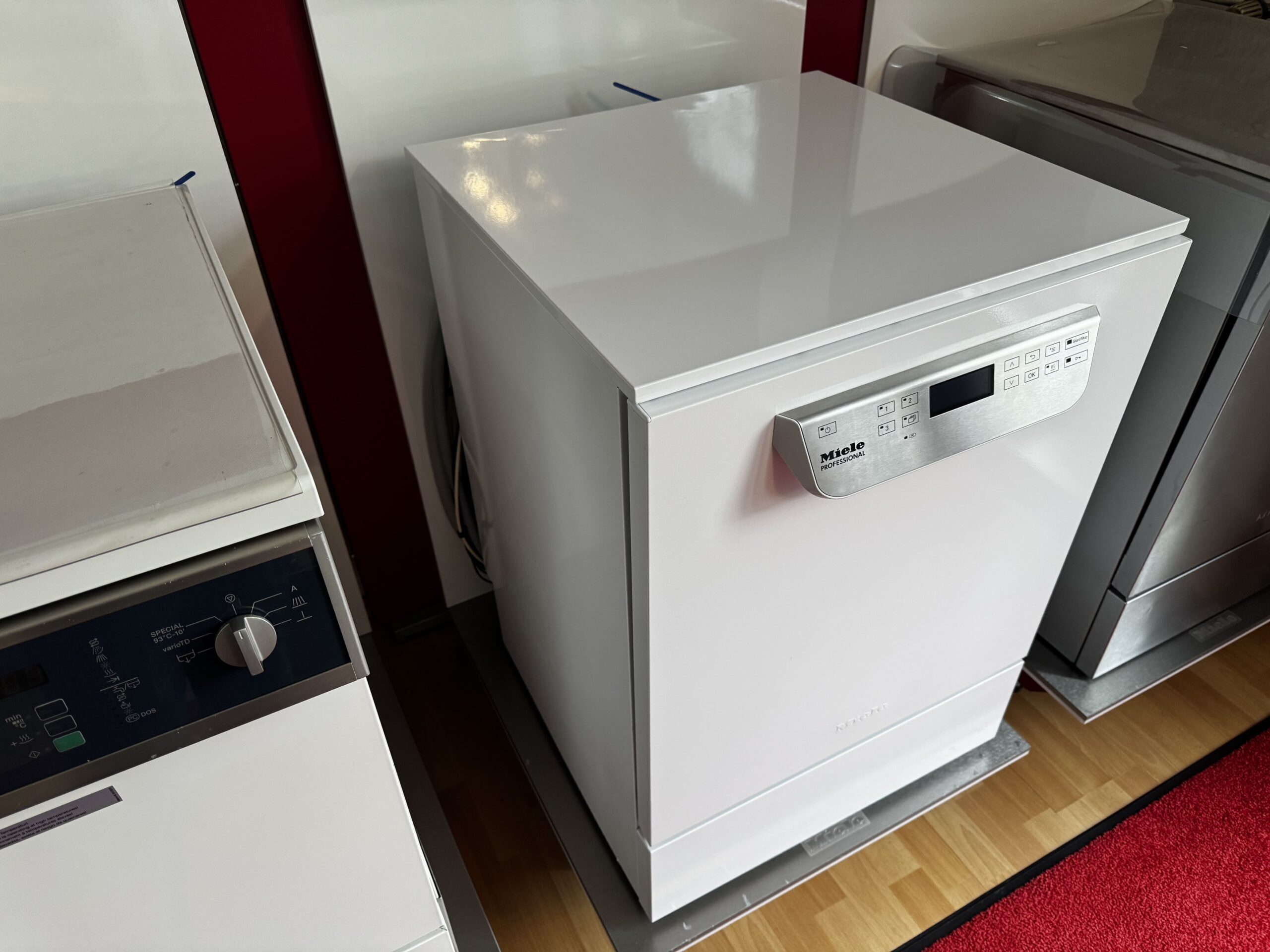 Miele PG 8581 Thermodesinfektor Dental Zahnarzt HNO Podologie Orthopädie | 376482
