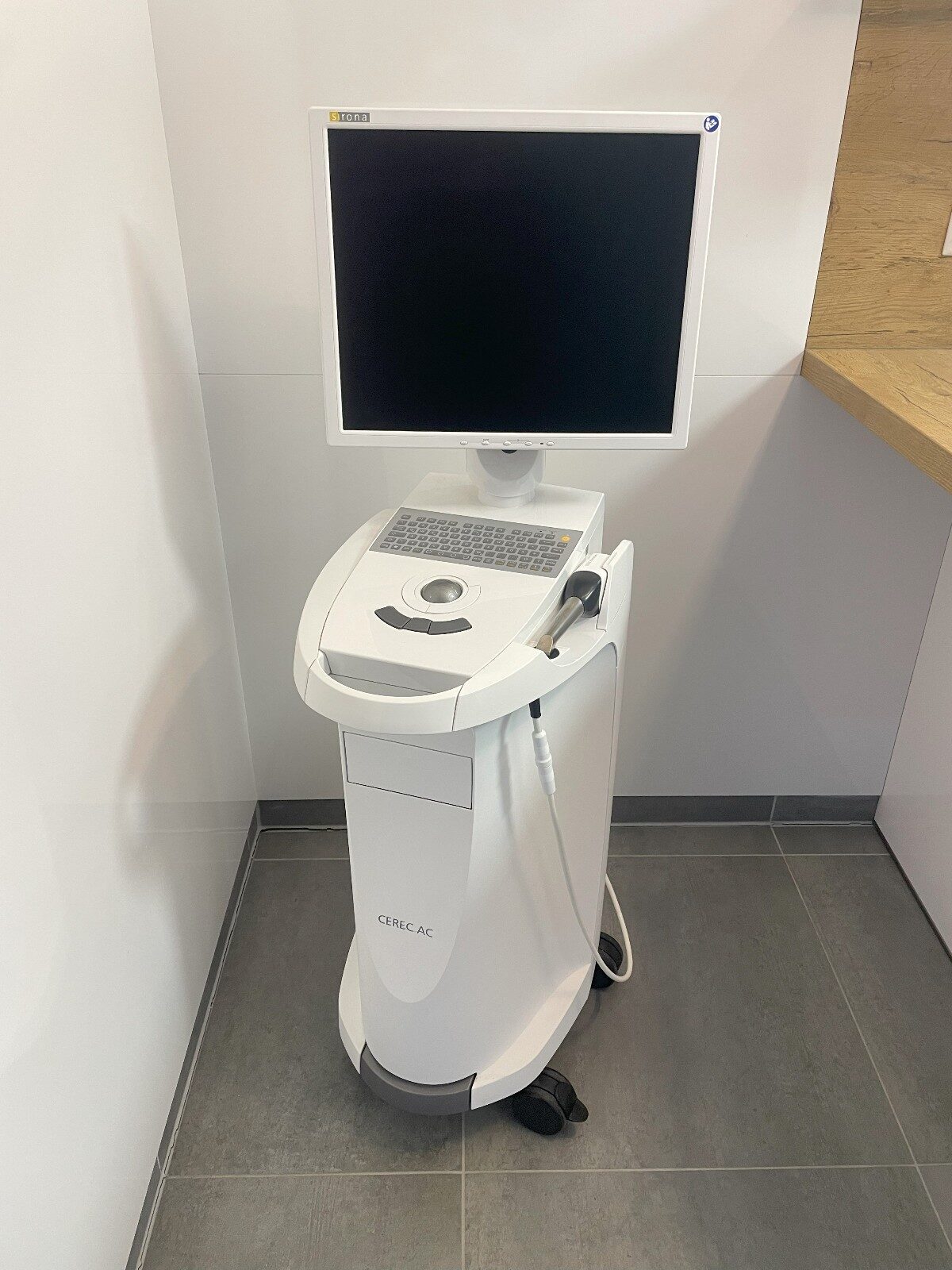 CEREC Omnicam Aufnahmeeinheit – Sirona SW 5.2 – Windows 11 – PC 5.2.1 – Scanner | 383442