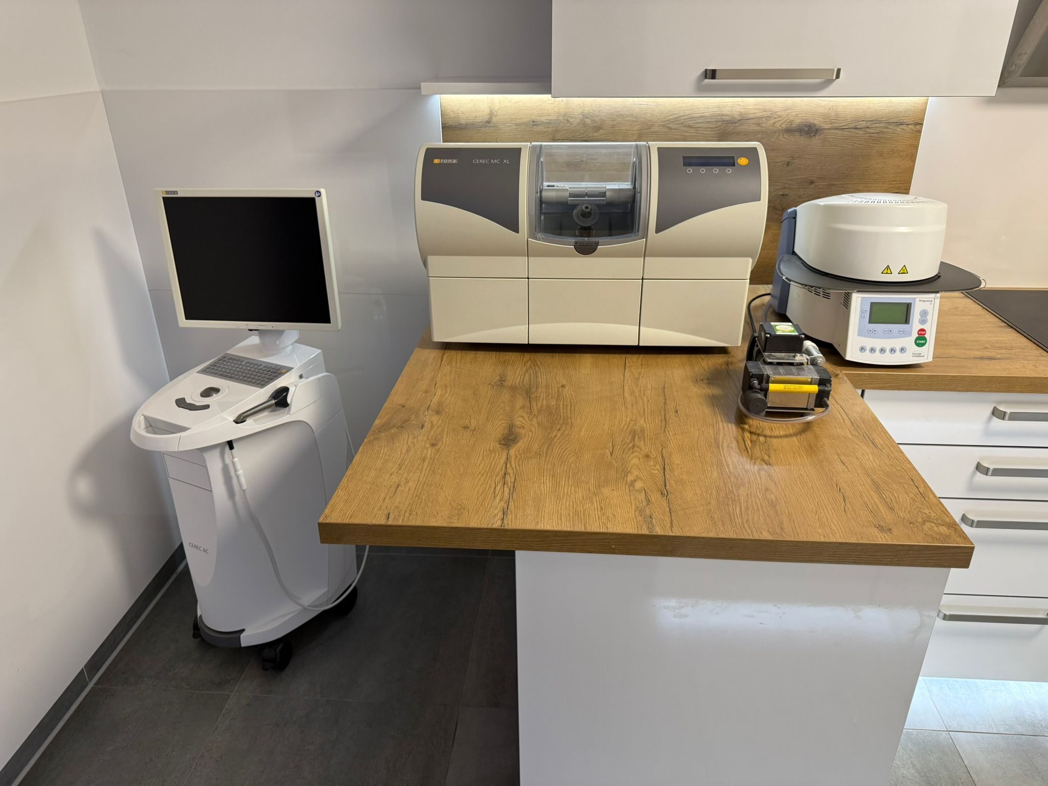 Komplettsystem Sirona CEREC Omnicam AC SW 5.2 Win 11 + MC XL + Ivoclar CS Ofen | 383550