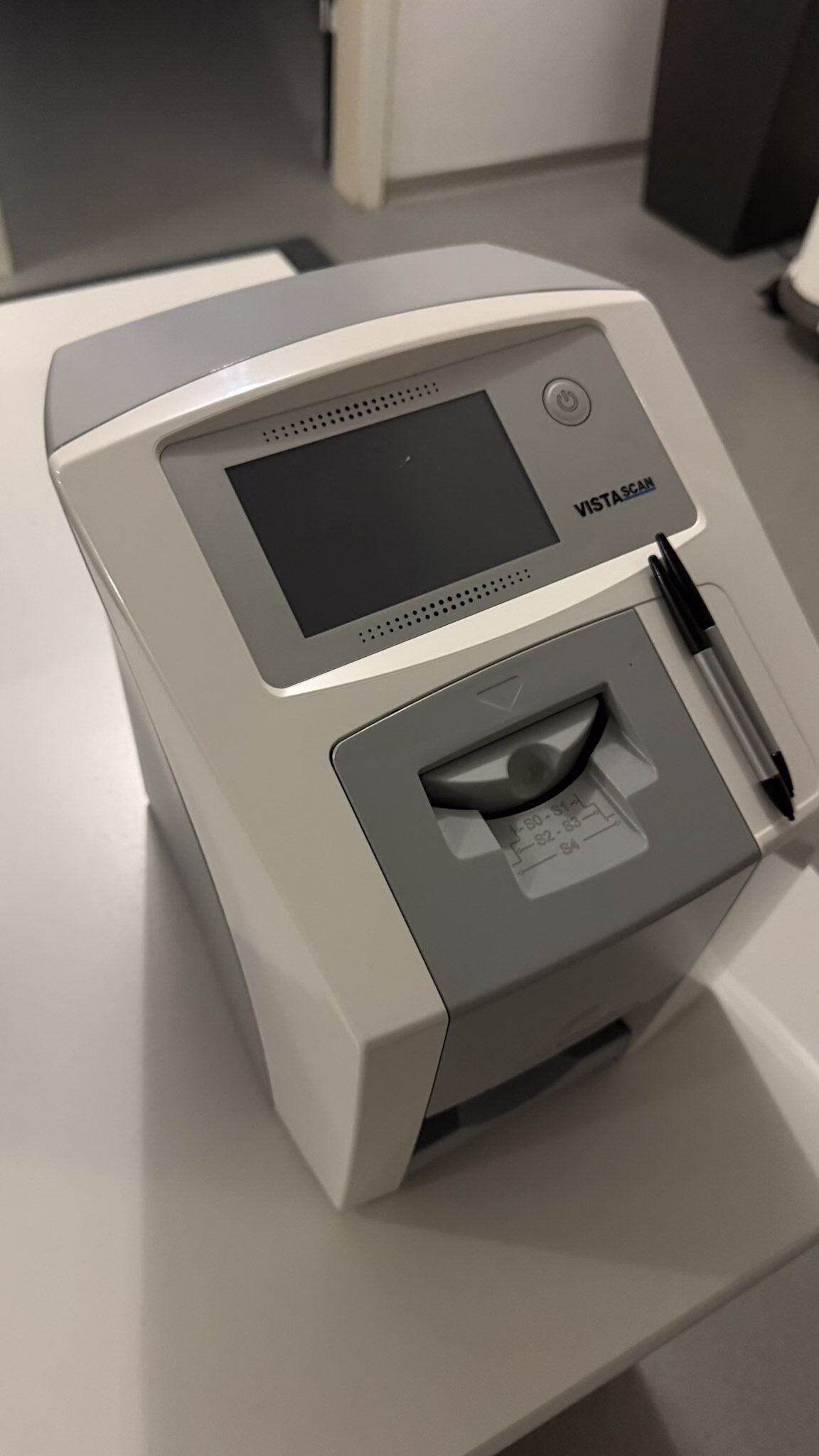 DÜRR VistaSCAN Mini View Plus Speicherfolienscanner 2141-000-80 – Baujahr 2016 | 383472