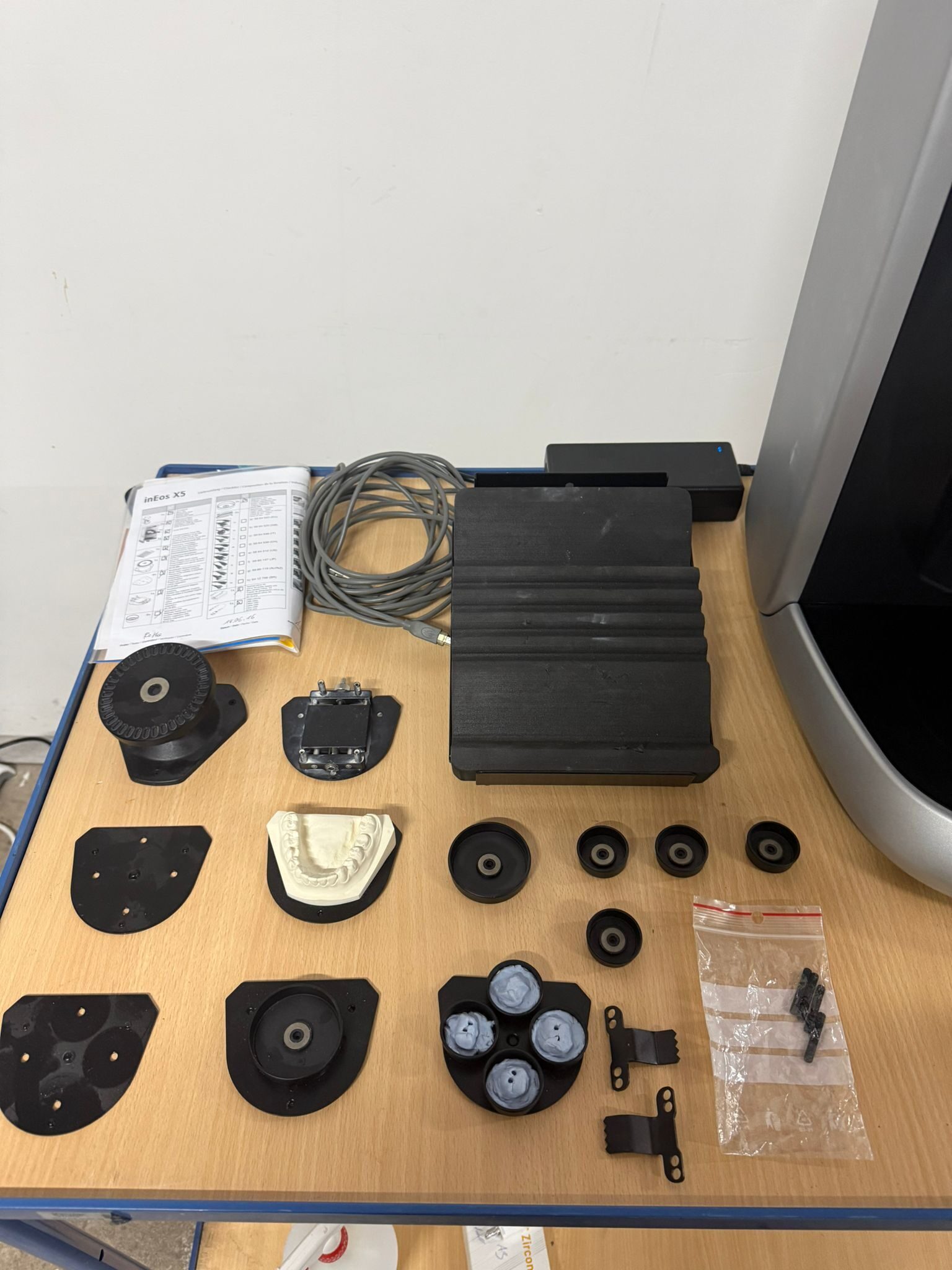 Sirona inEos X5 Scanner 3D Dental-Scanner 2016 Zahnarzt Zahnlabor CAD/CAM | 383004