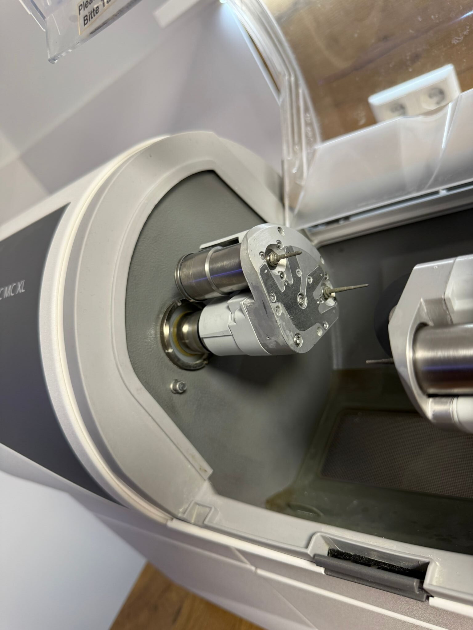 Sirona CEREC MC XL Premium Schleifeinheit | 4 Motoren | CAD/CAM | 383564