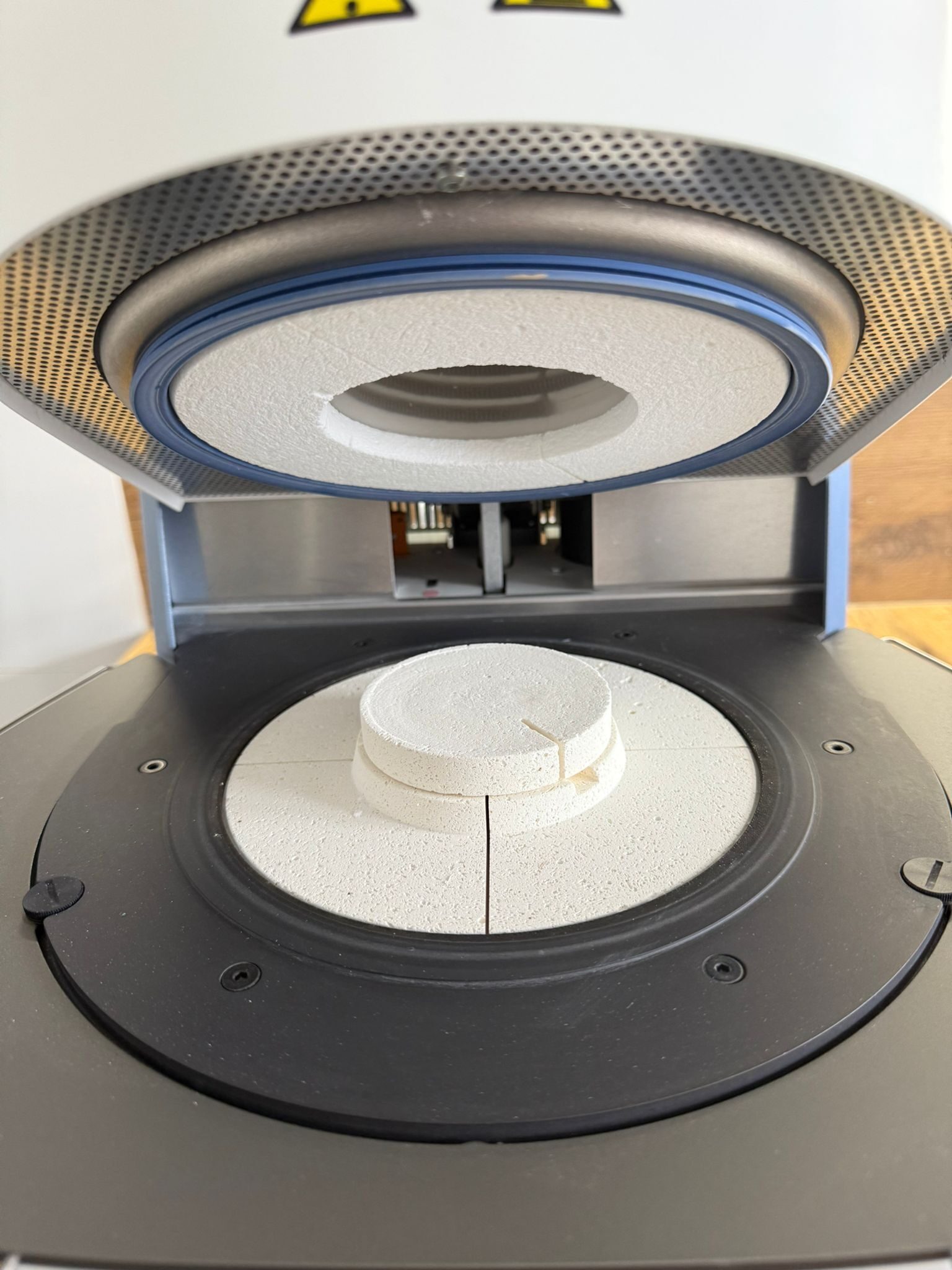 Ivoclar Vivadent Programat CS mit VP3 Easy Pumpe Brennofen Labor | 383039