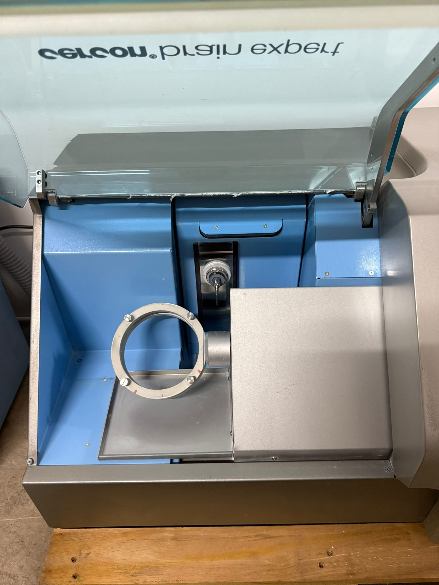 DeguDent Cercon brain expert Fräsgerät plus mit Absaugung für 98 ronden disc | 382833