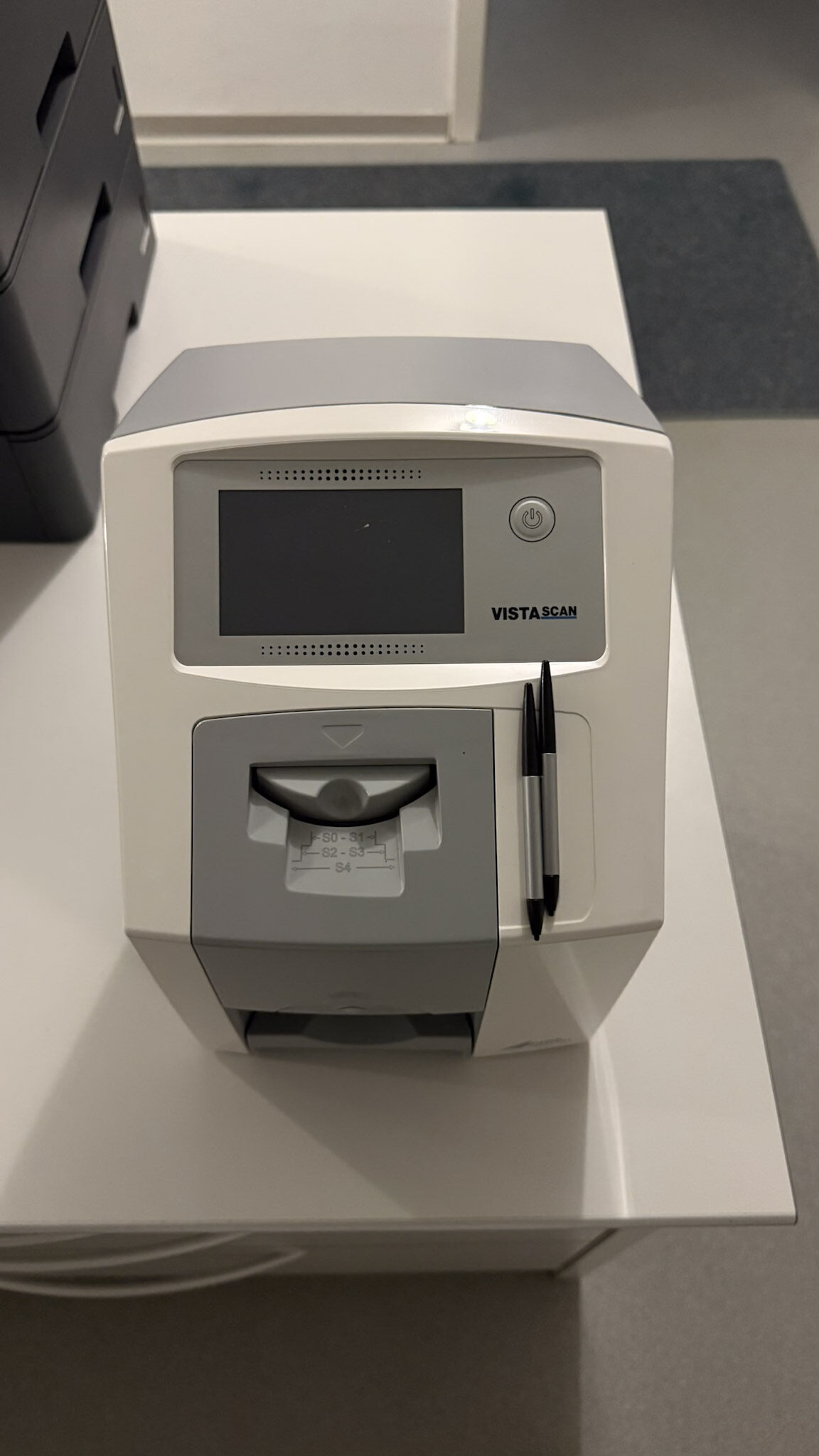 DÜRR VistaSCAN Mini View Plus Speicherfolienscanner 2141-000-80 – Baujahr 2016 | 383474