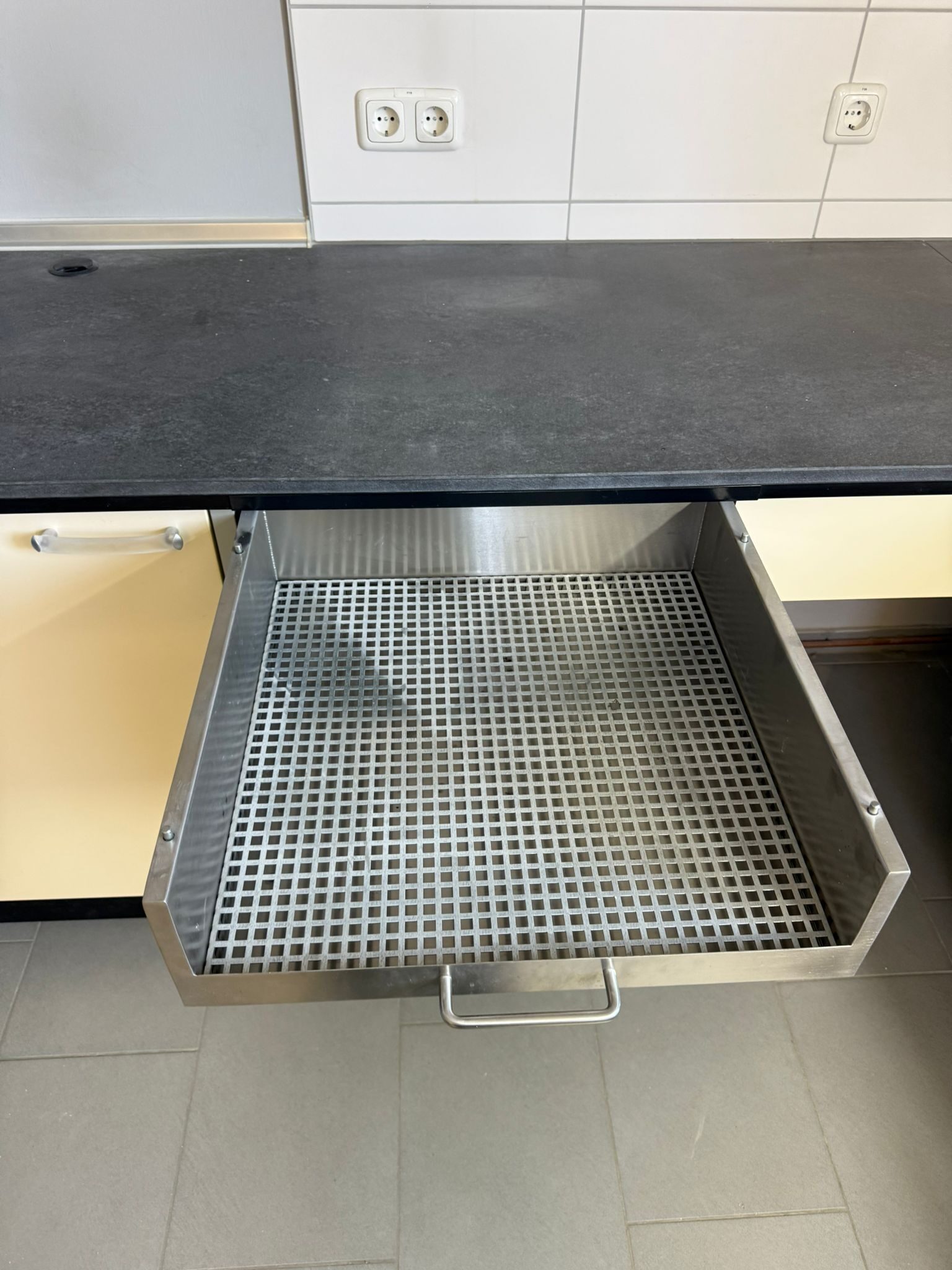 FREUDING Arbeitszeile Gießen Muffelschublade Lötplatz Arbeitsplatz Labor Dental | 383146