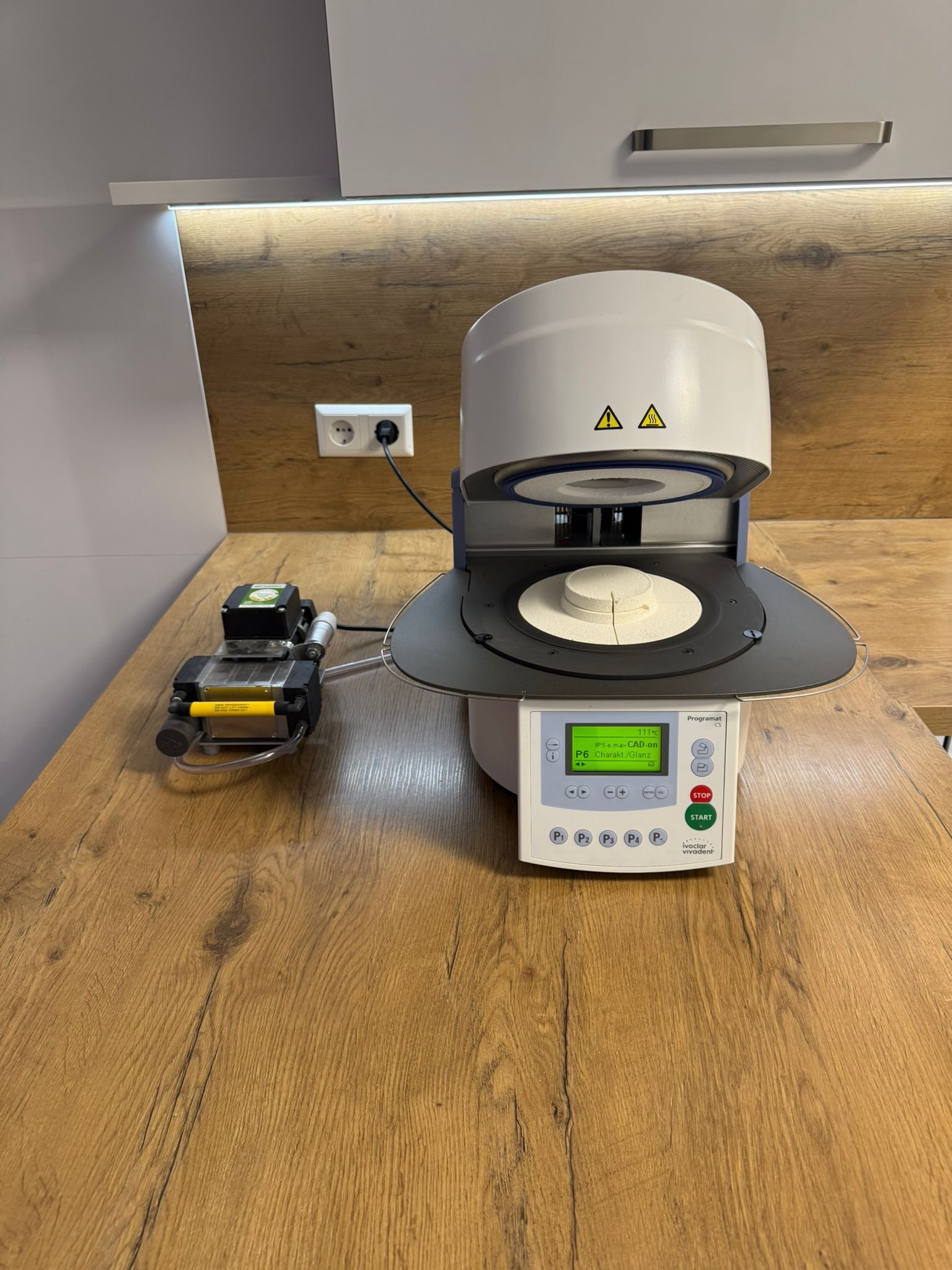 Komplettsystem Sirona CEREC Omnicam AC SW 5.2 Win 11 + MC XL + Ivoclar CS Ofen | 383558