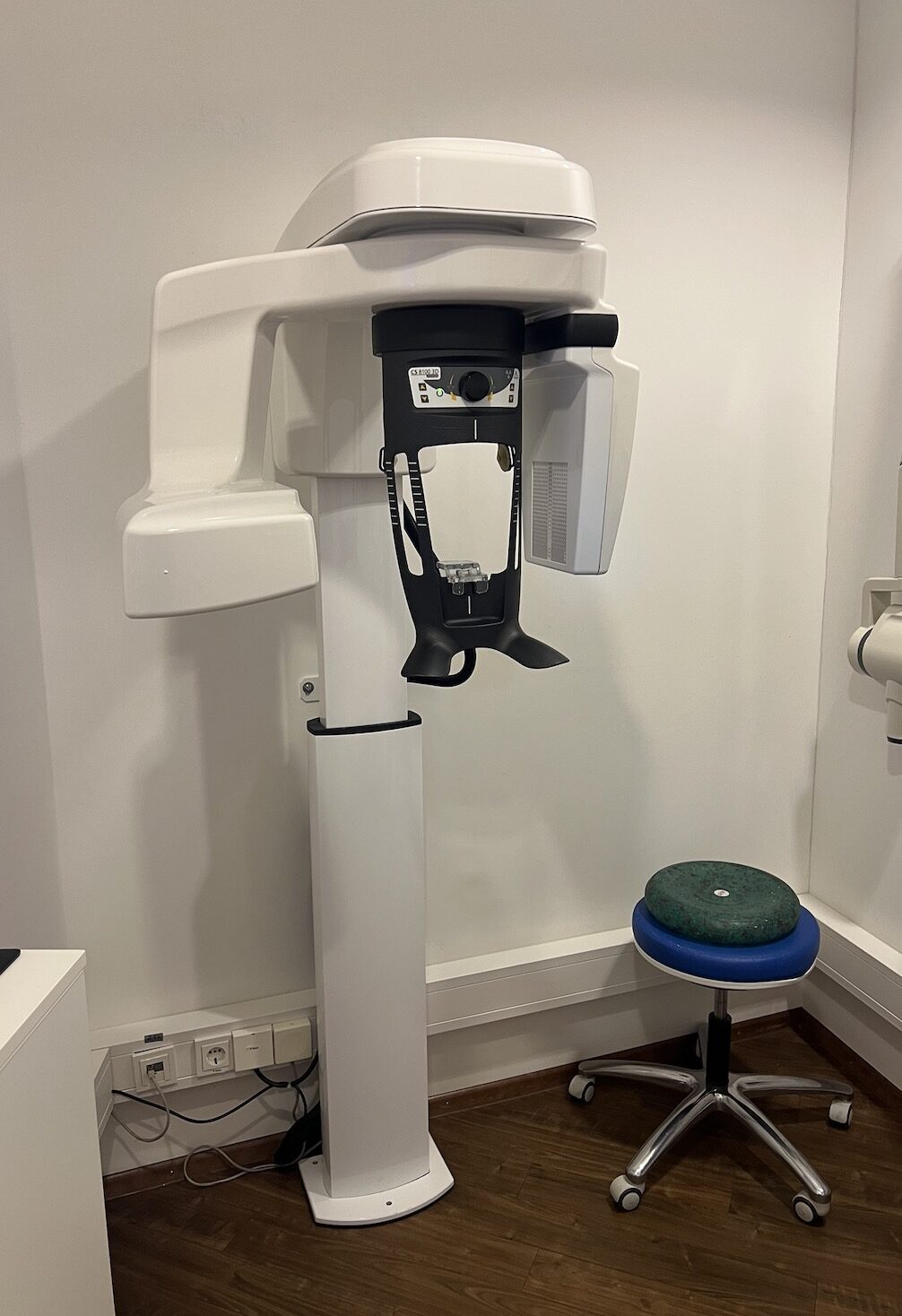 Carestream CS 8100 3D – DVT + OPG, gepflegt, Konstanzprüfungen bis 2025 | 381308