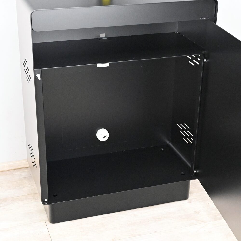 Edarredo Didi Workstation für PC im Röntgenraum aus Stahl Schrank Computerschrank Ausstellungsstück | 382825