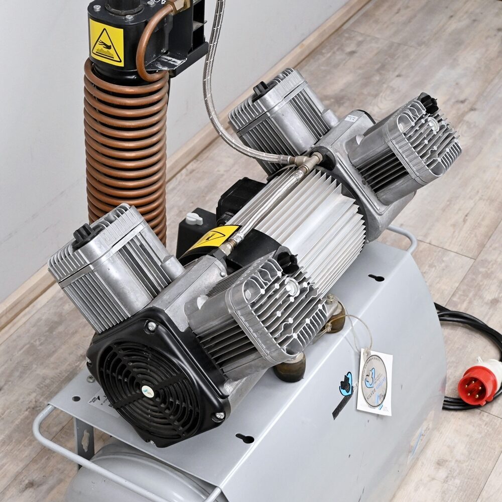 Dürr Dental Quattro Tandem Silver Airline Kompressor 400V gebraucht geprüft | 382953