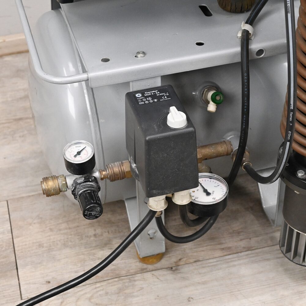 Dürr Dental Quattro Tandem Silver Airline Kompressor 400V gebraucht geprüft | 382956