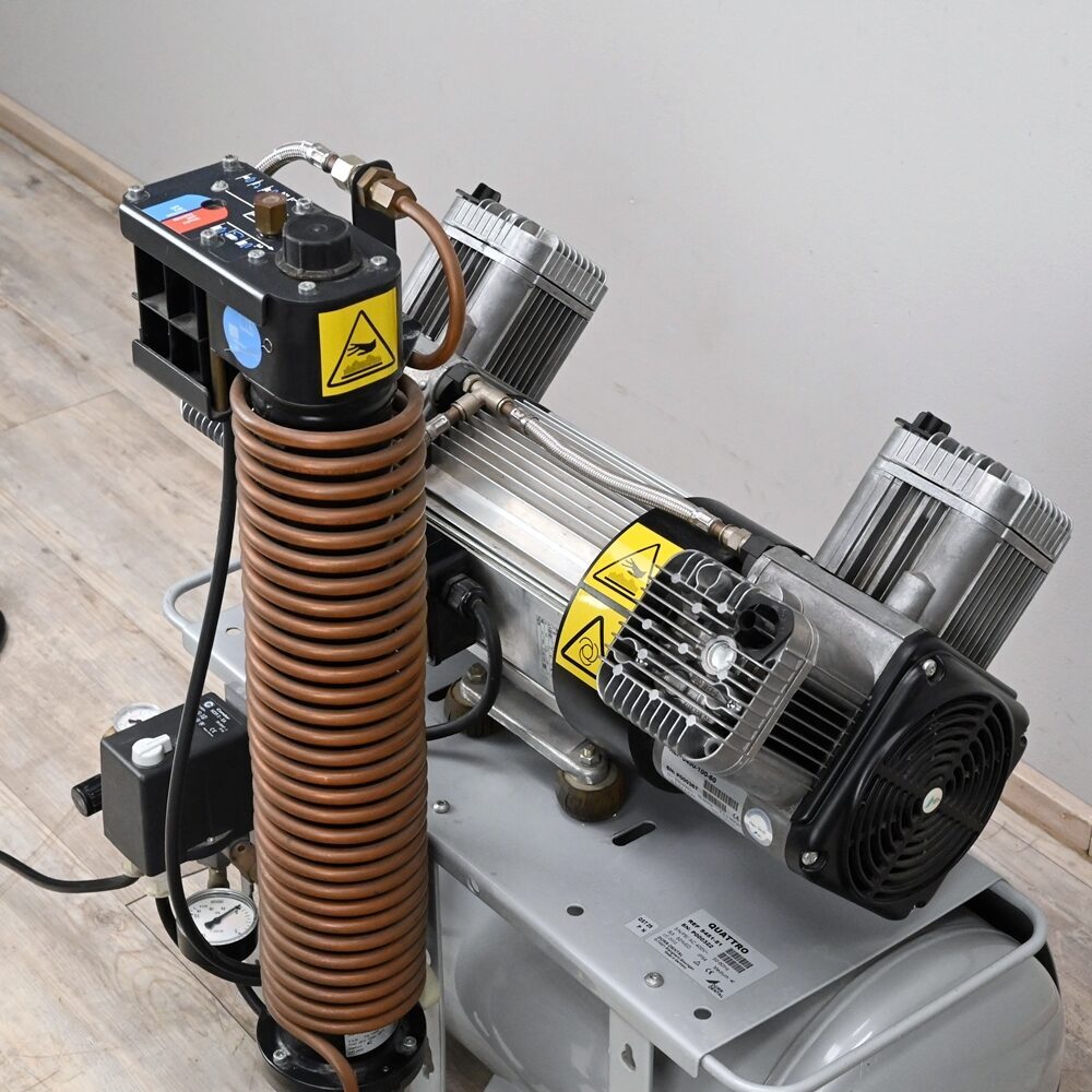 Dürr Dental Quattro Tandem Silver Airline Kompressor 400V gebraucht geprüft | 382957