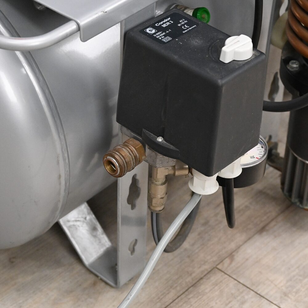 Dürr Dental Trio Tandem Silver Airline Kompressor 230V gebraucht geprüft | 382974