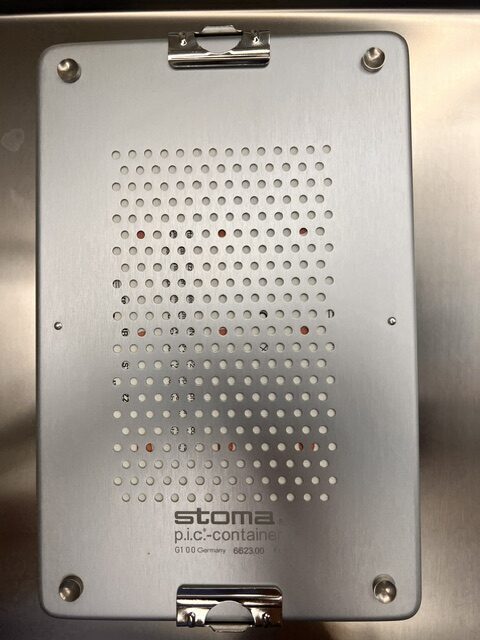 2 Stück Stoma p.i.c.-Container , neuwertig aus Praxisauflösung , Aluminium 65 mm / 95 mm hoch | 381386