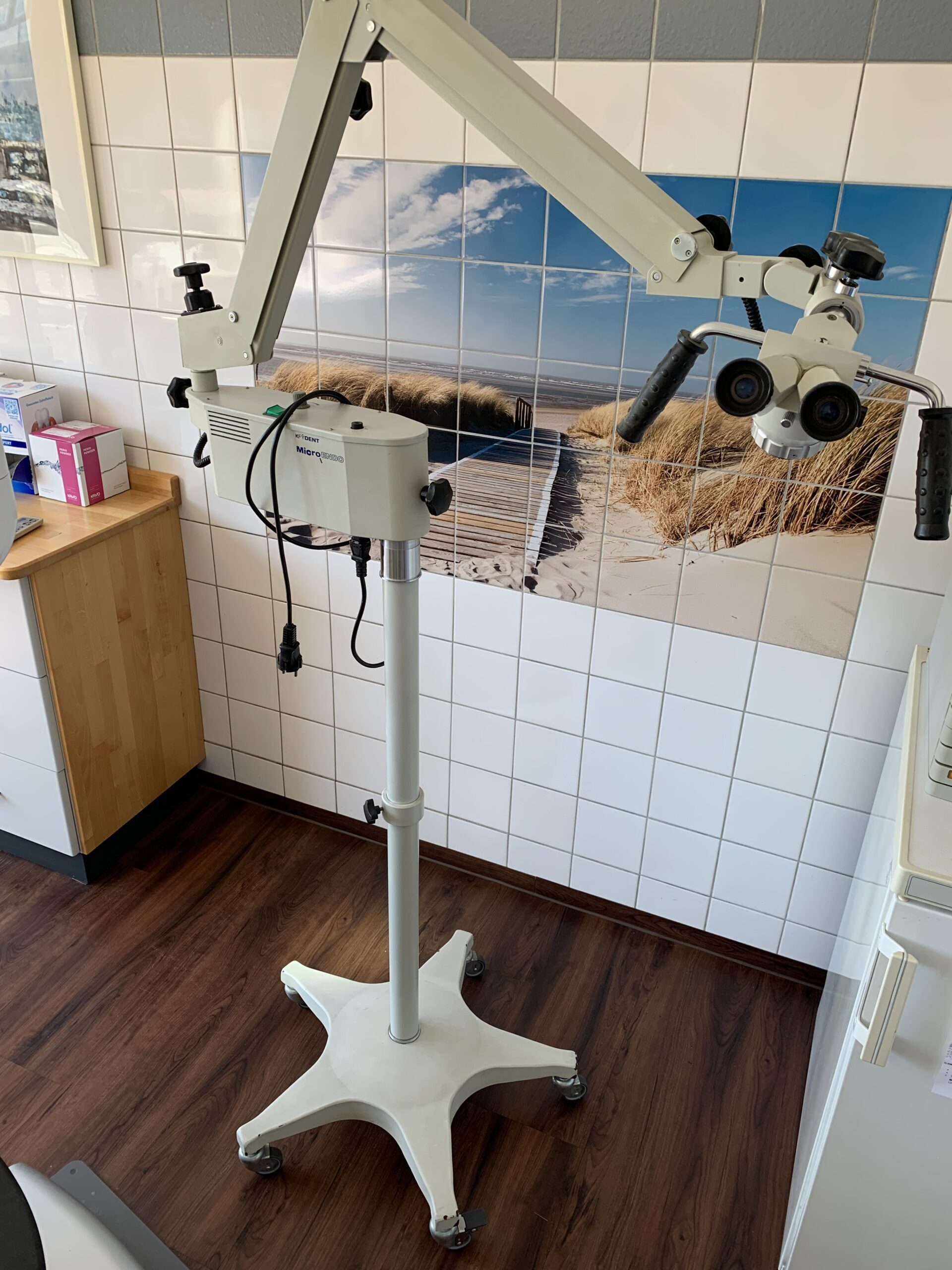 Keydent Microendo mit Stativ und viel Zubehör. Drei Farbfilter | 383268