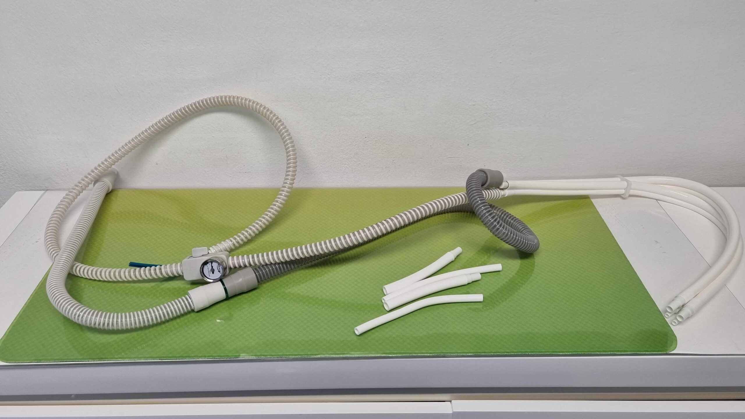 sedaflow slimline Digital (BIEWER medical), 1100 mm x 400 mm x 300 mm, Farbe grün, wie neu | 382390