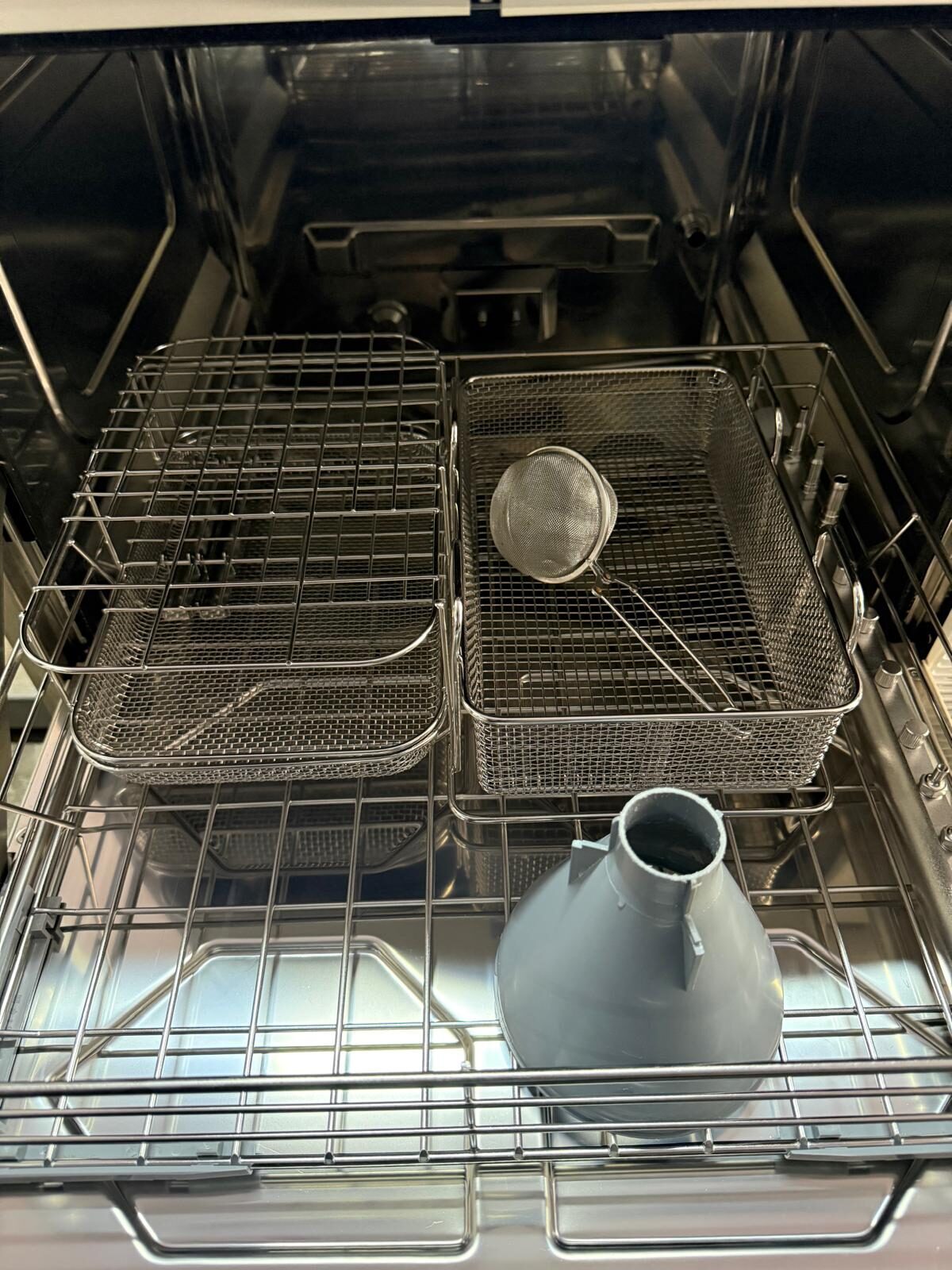 Melag Melatherm 10 DT Thermodesinfektor 230V Reinigungs-Desinfektionsgerät | 385668