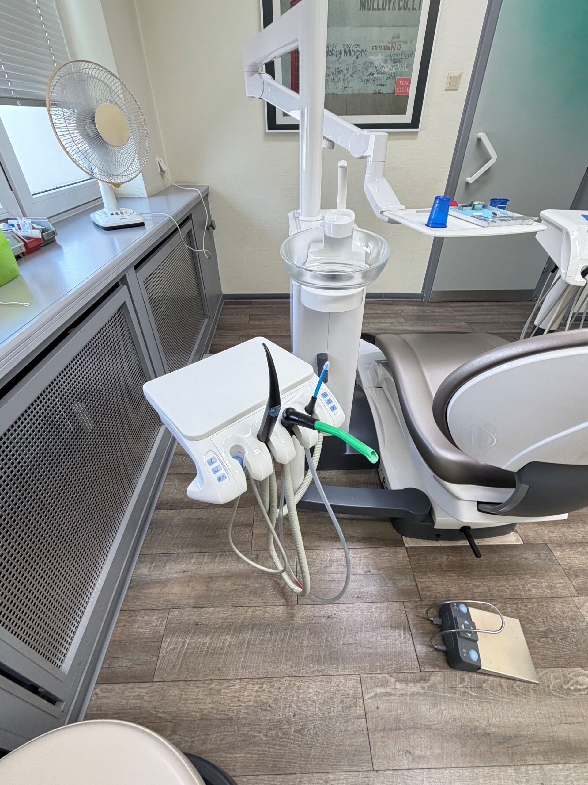 Sirona Sinius TS Behandlungseinheit top gepflegt, ab 09.2026 verfügbar | 385004