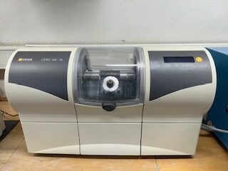 Sirona CEREC Komplettsystem – AC Omnicam 2015 + MC XL, CEREC SW 5.1.3, Lizenz-Dongle | 384494