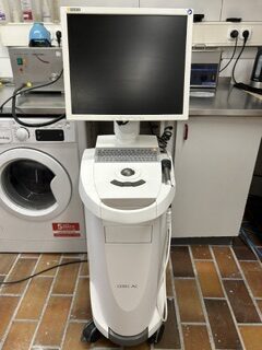 Sirona CEREC Komplettsystem – AC Omnicam 2015 + MC XL, CEREC SW 5.1.3, Lizenz-Dongle | 384491