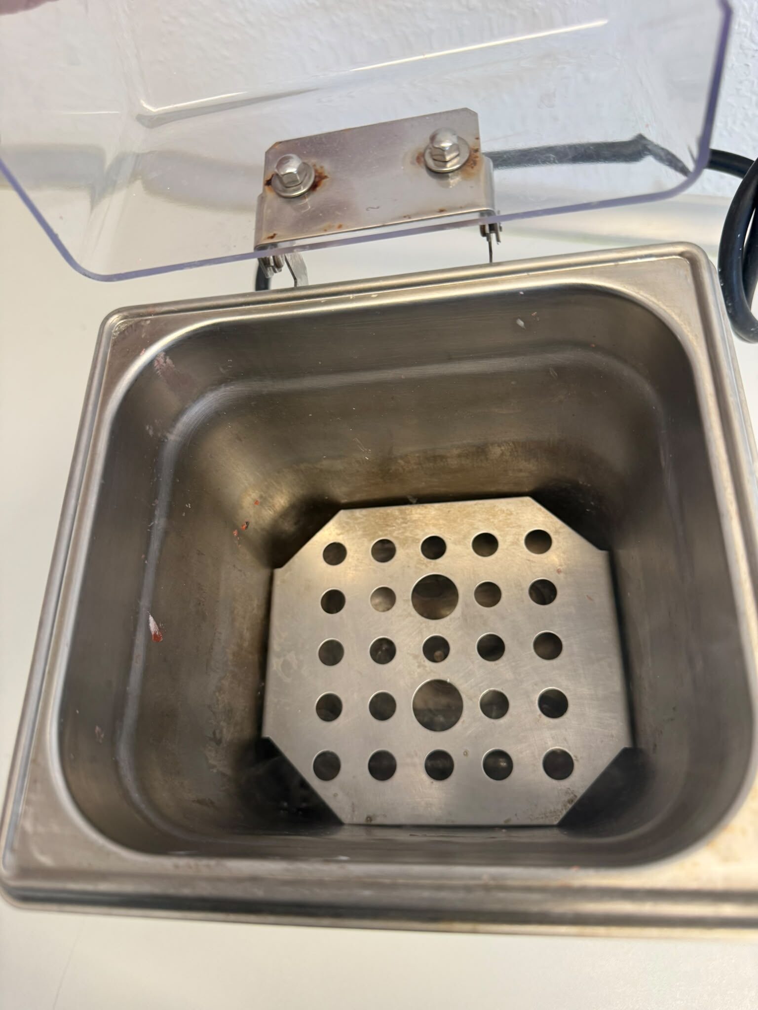 Julabo TW-2 Wasserbad mit 20 – 99,9° Arbeitstemperatur mit Deckel | 387405