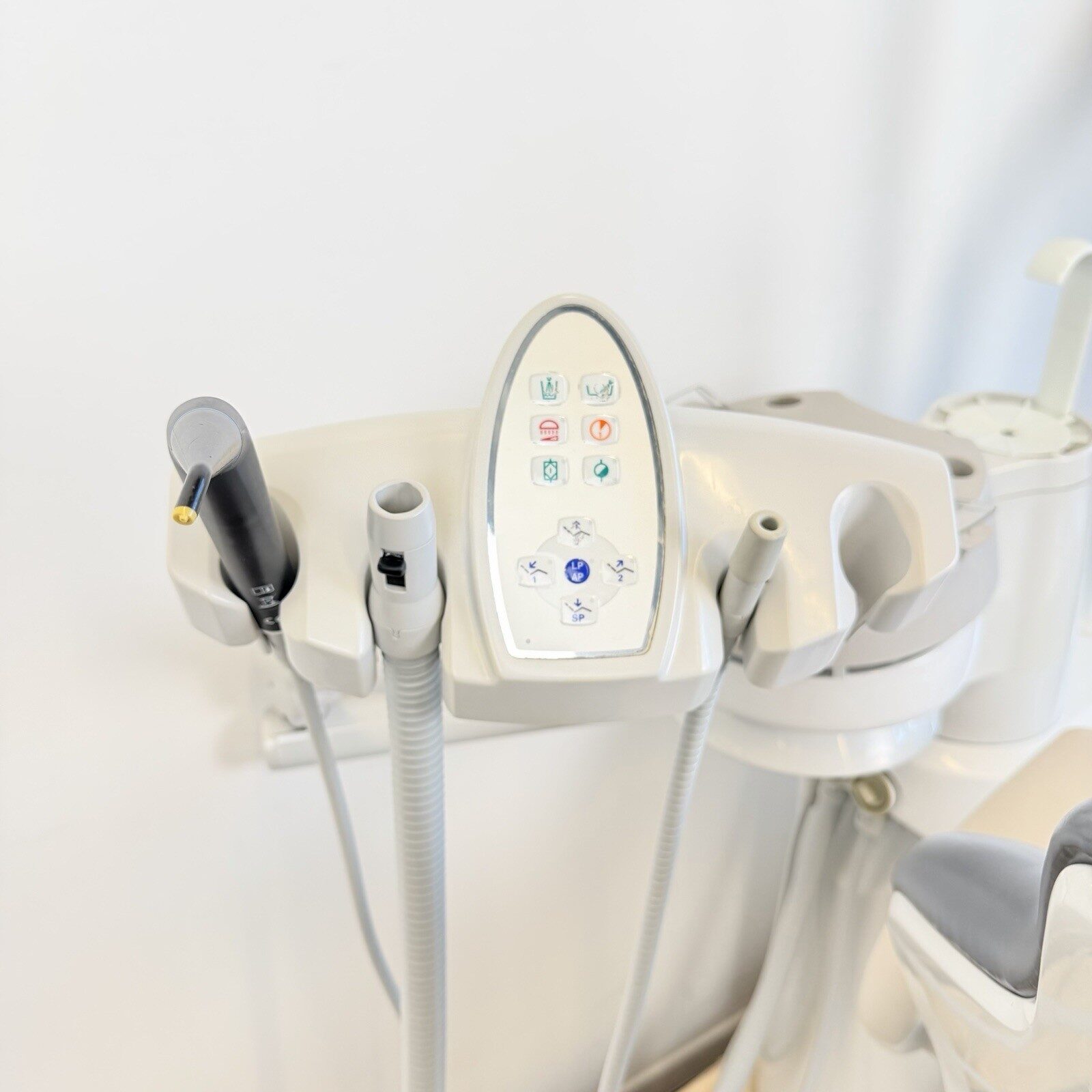 Kavo ESTETICA E50 S Behandlungseinheit gebraucht voll funktionsfähig | 386909