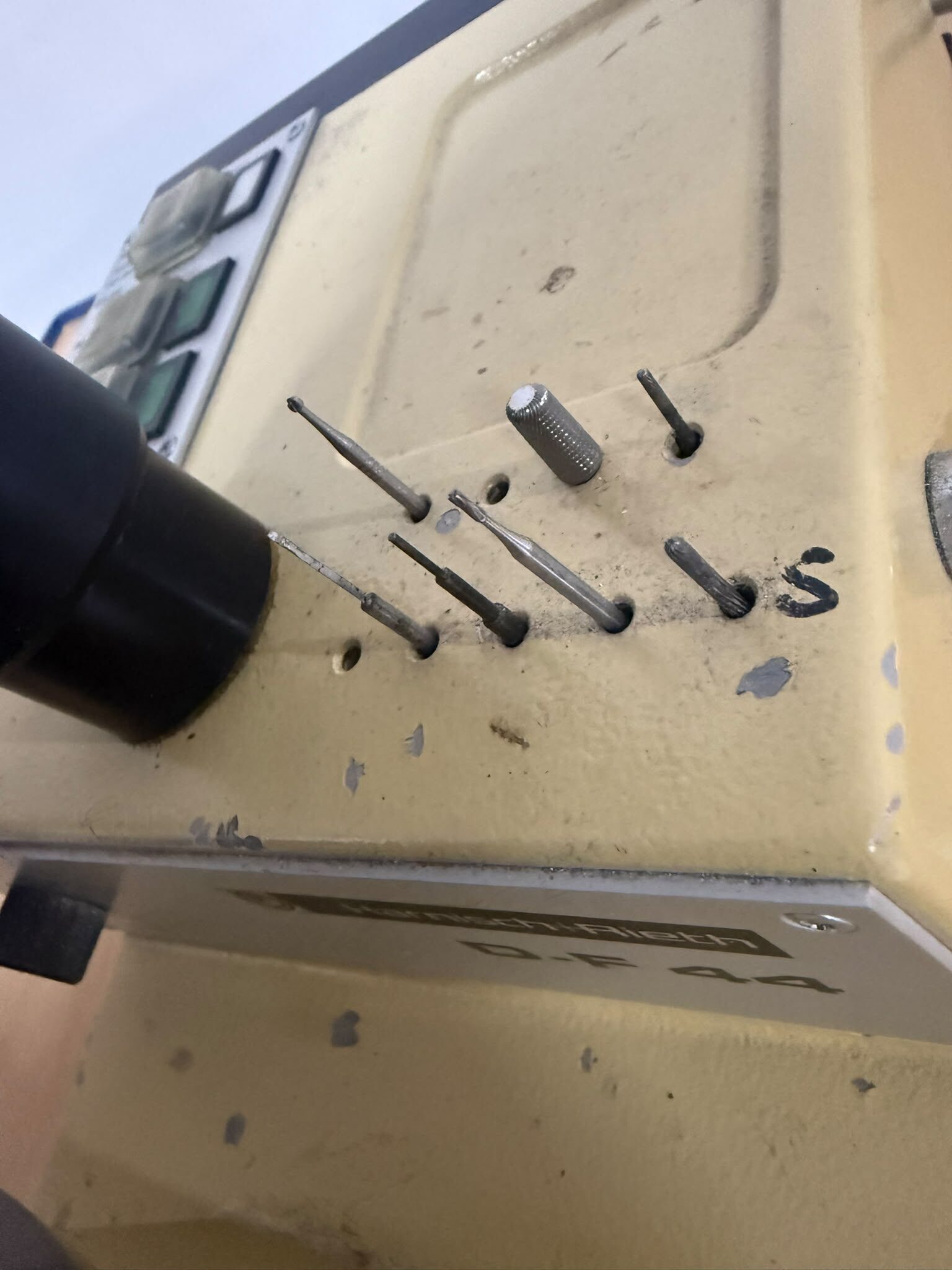 Harnisch+Rieth D F 44 Fräsgerät Dental Labor Präzisionsfräsgerät Frässpindel | 387315