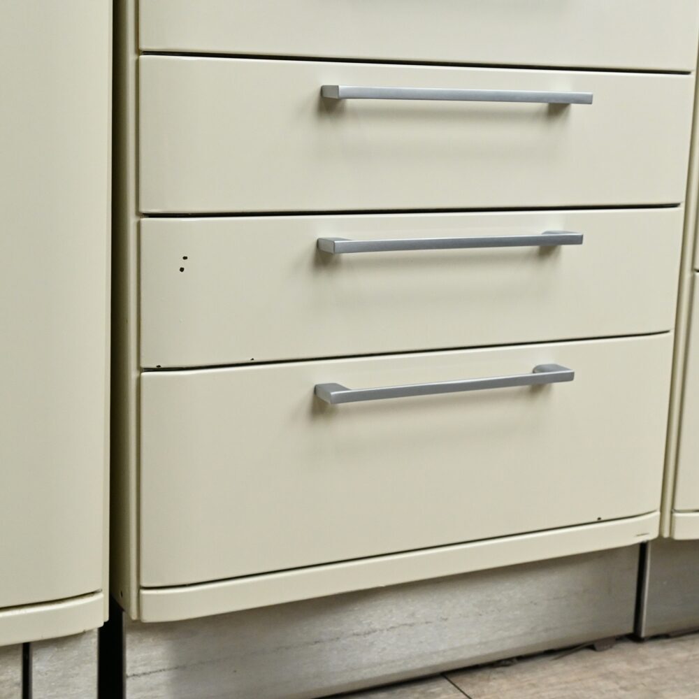Baisch 4er Behandlungszeile / Schrankzeile aus Stahl, gebraucht | 386202