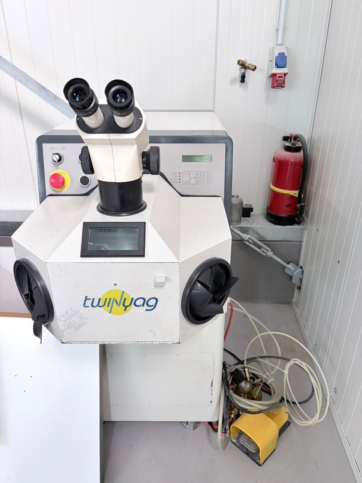 TwinYAG Laserschweißgerät – generalüberholt – voll funktionsfähig | 385982