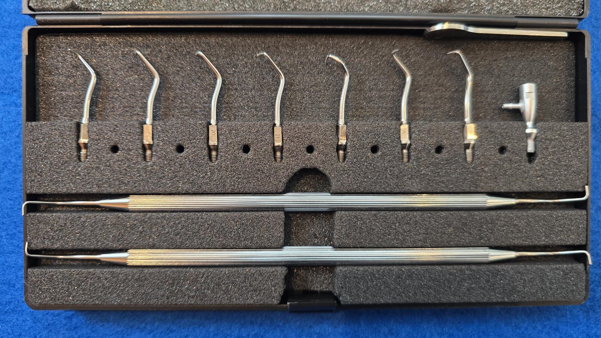 KaVo SONICflex Retro Spitzensatz, Ref.0.571.0381 mit Handinstrumenten für Retrograde Wurzelspitzen-Rresektionen/-Füllungen | 409719
