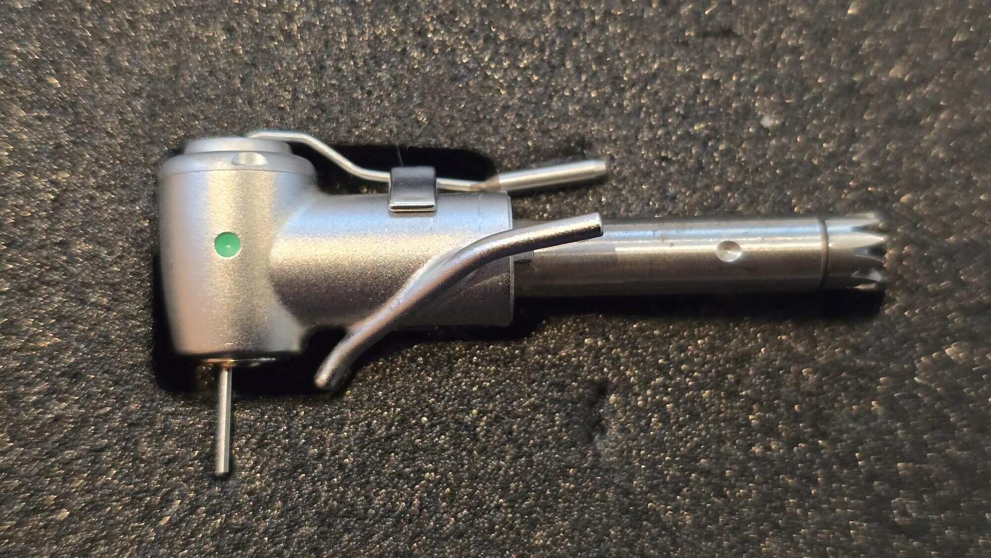 KaVo Implantat-Chirurgiewinkelstück-Kopf INTRA Kopf C3 mit interner Instrumentenkühlung für Hohlschaft-Instrumente/Bohrer | 409712