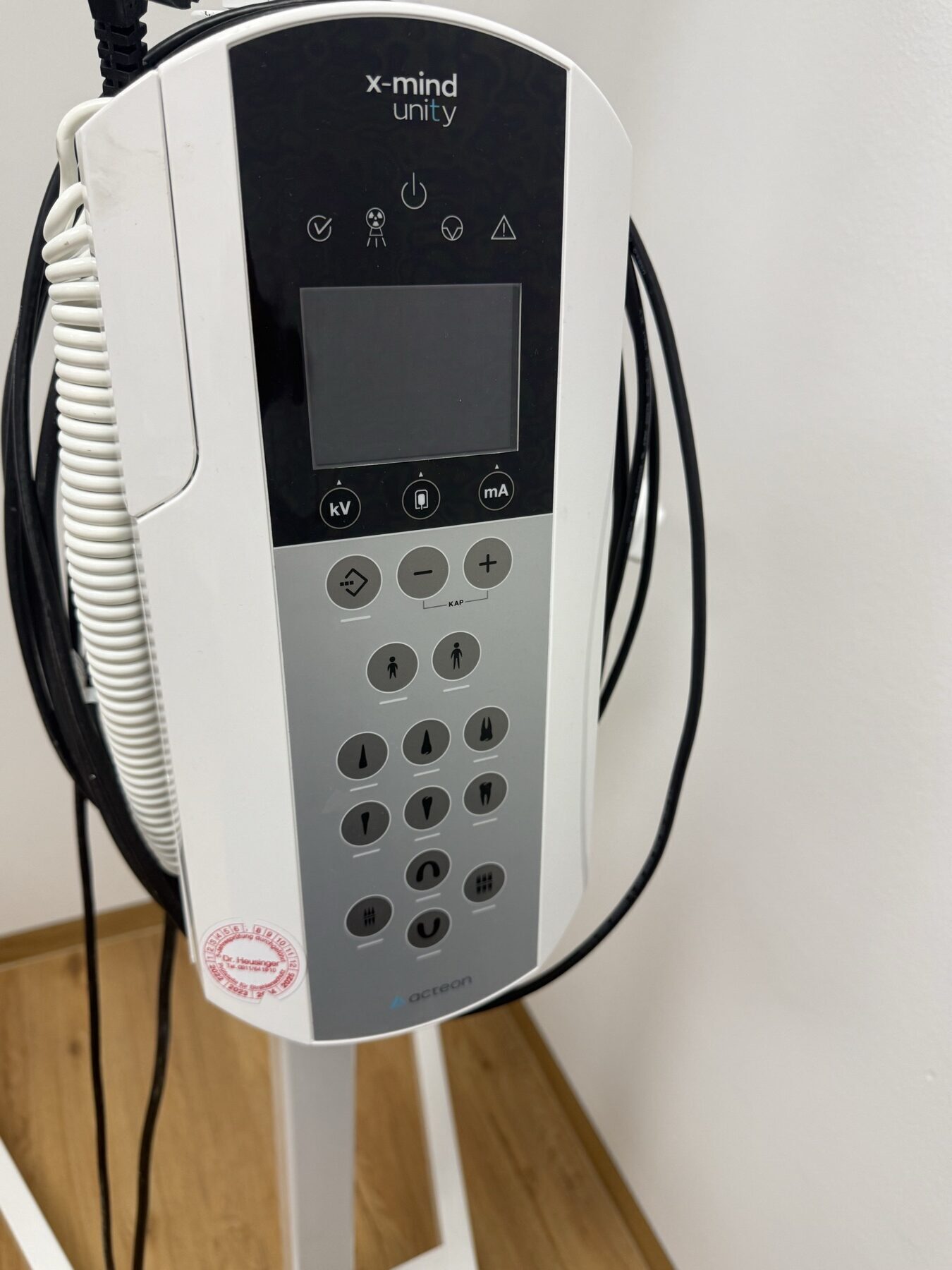 Acteon X-Mind Unity Intraoral-Röntgen mit Fahrstativ und Sopix² Inside Sensor Gr. 2 – Baujahr 2024 | 388822