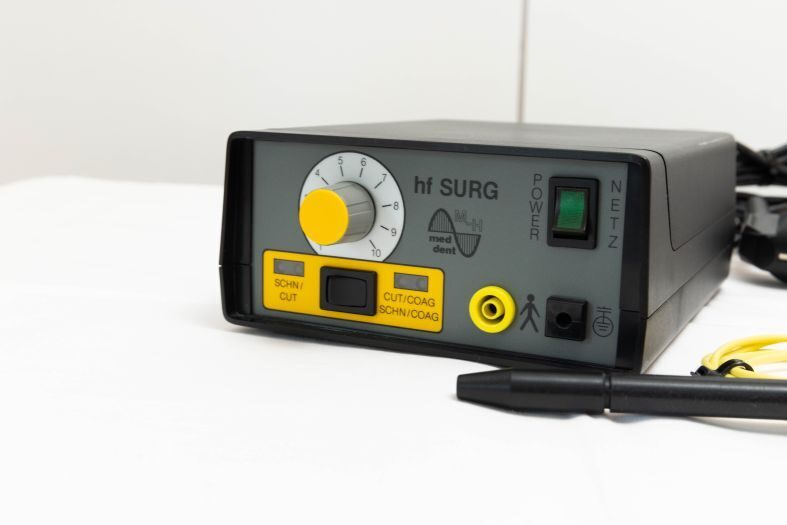 HF Surg Hochfrequenz-Elektrochirurgiegerät , wenig gebraucht | 410460