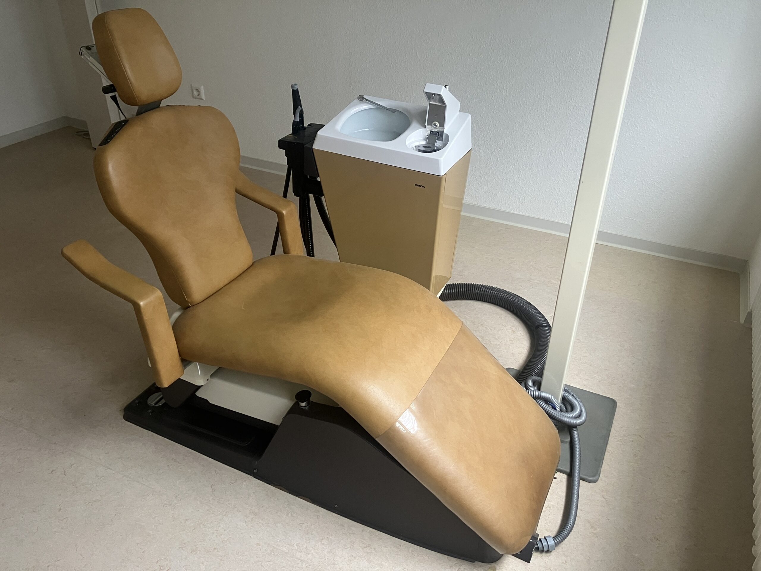 Emda Quasar Patientenstuhl inkl. Speifontäne Fontana FHSV | 409613