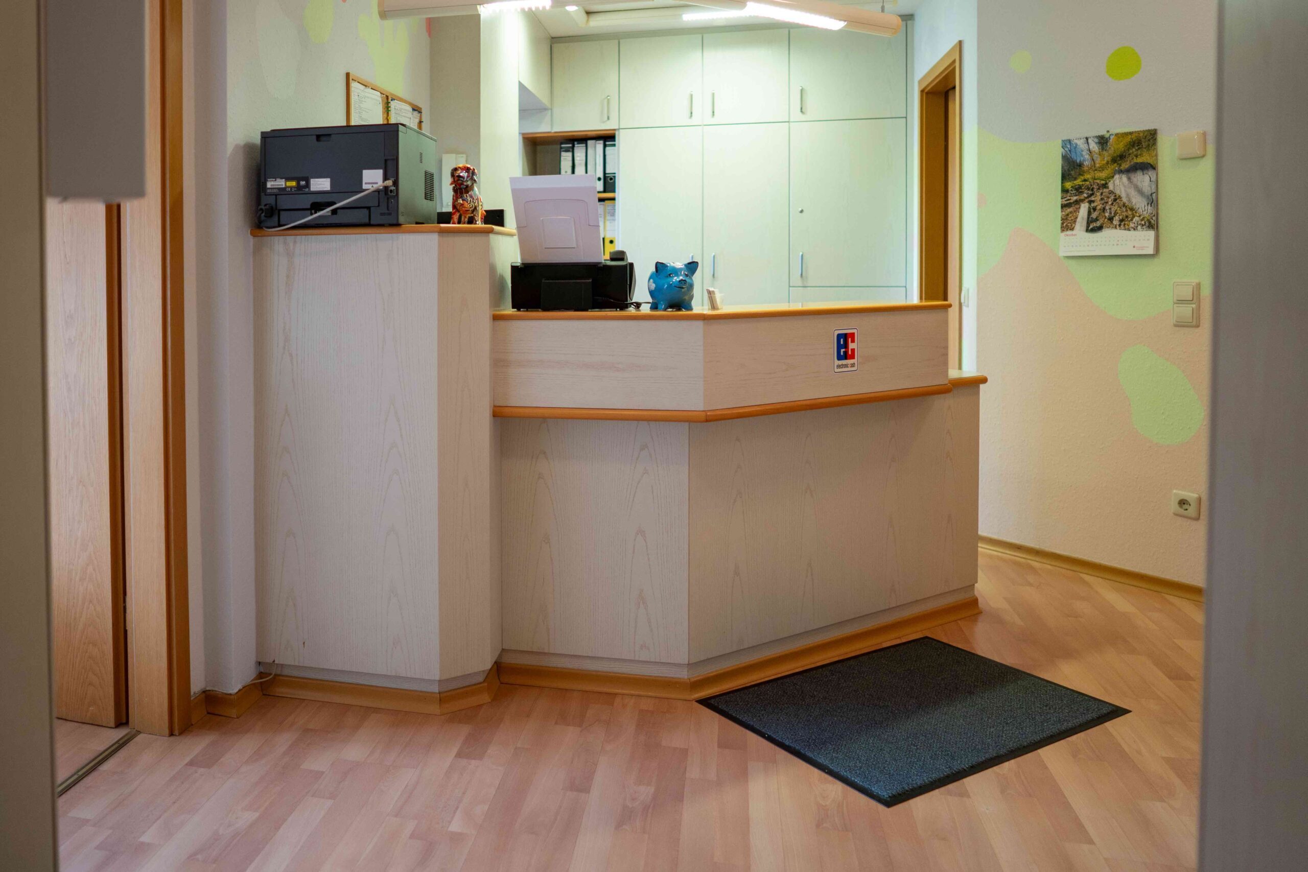 2 Wohnungen / Zahnarztpraxis Betriebsbereit auf 140 m² Implantologie | 388204